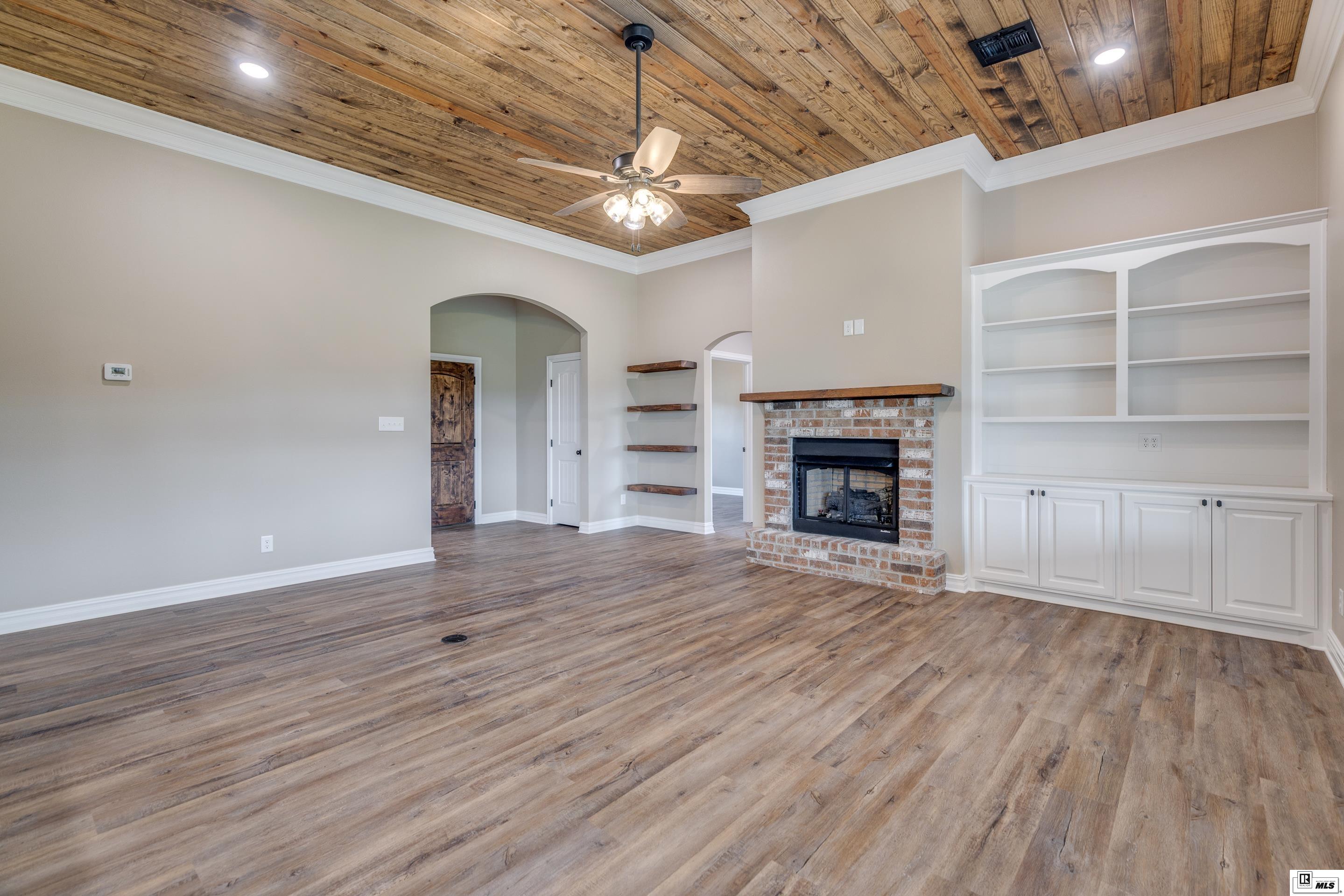 9089 Desiard Trace