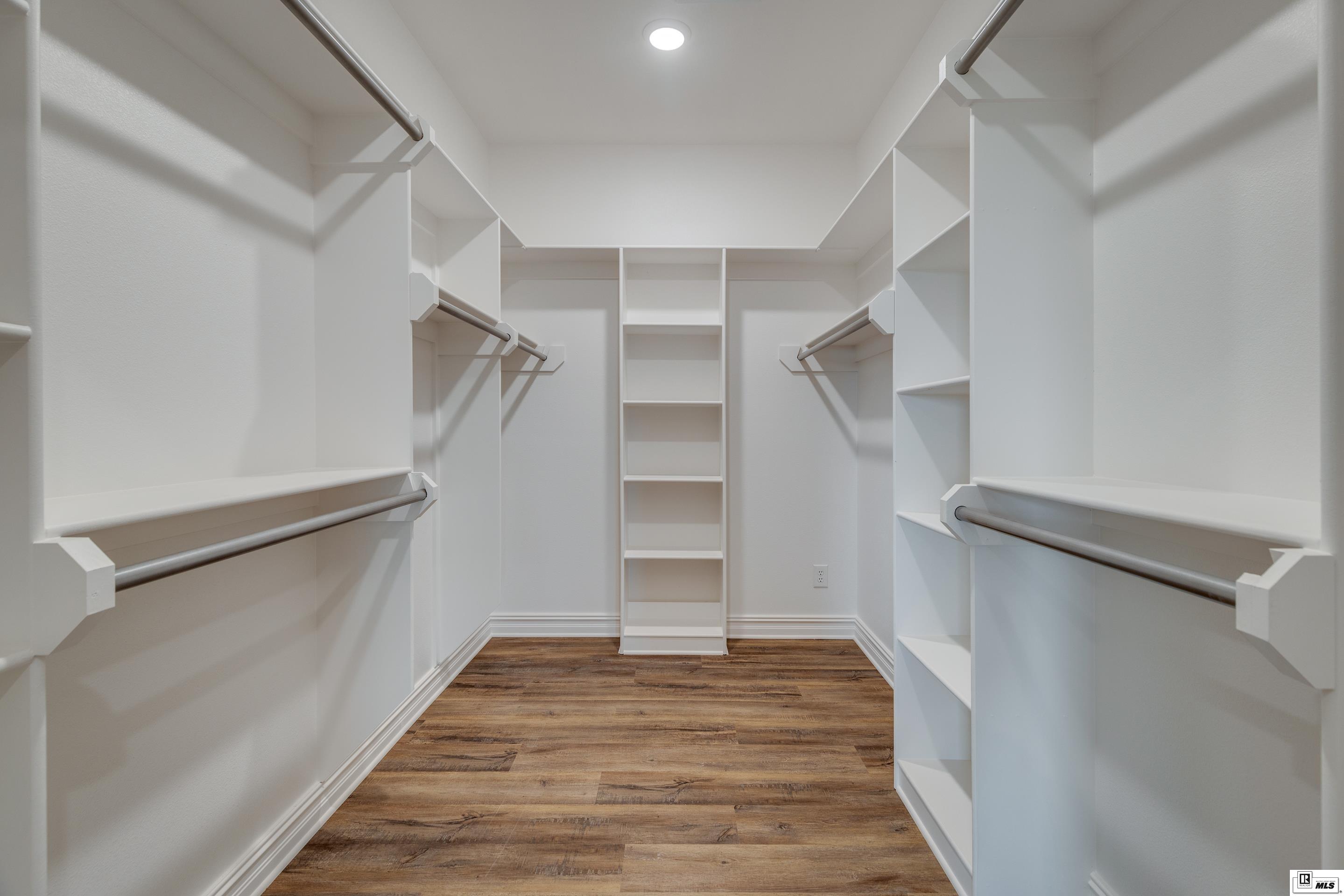 9089 Desiard Trace