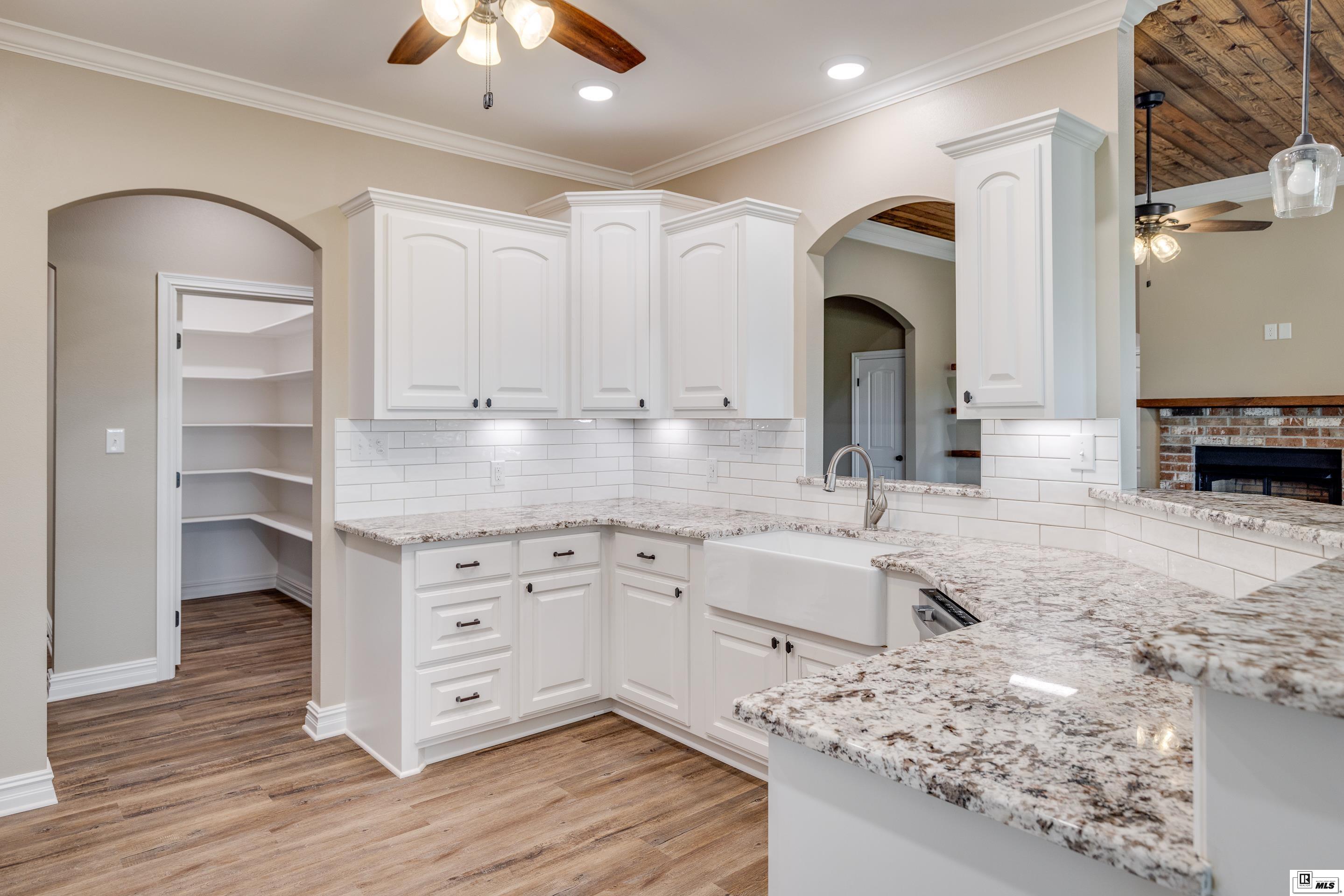 9089 Desiard Trace