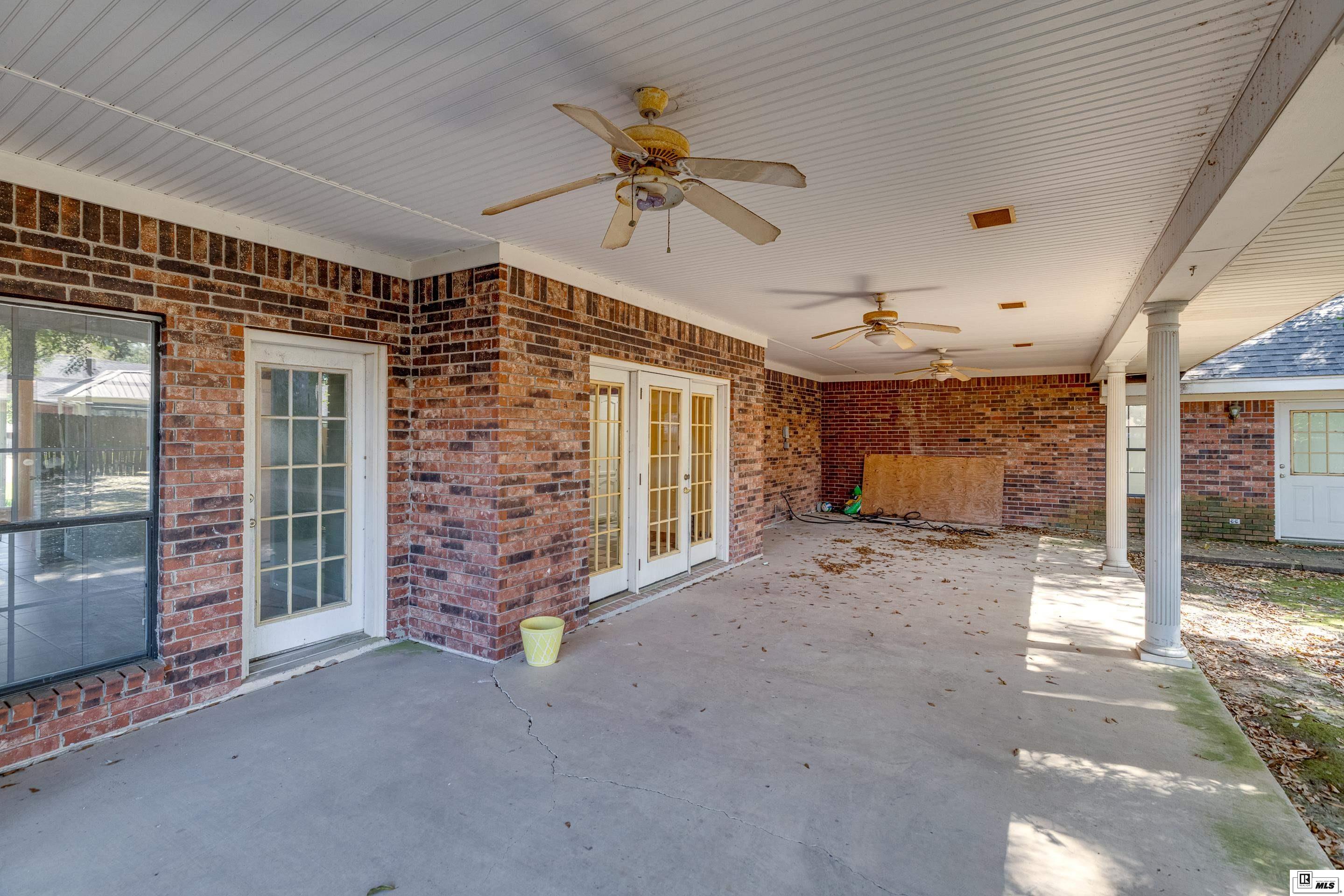 2710 Herbert Cole Drive