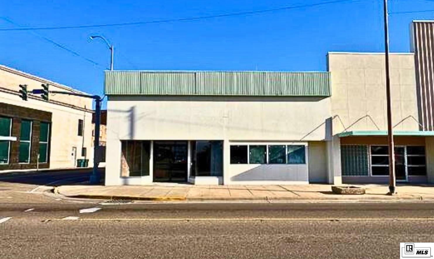348 Desiard Street
