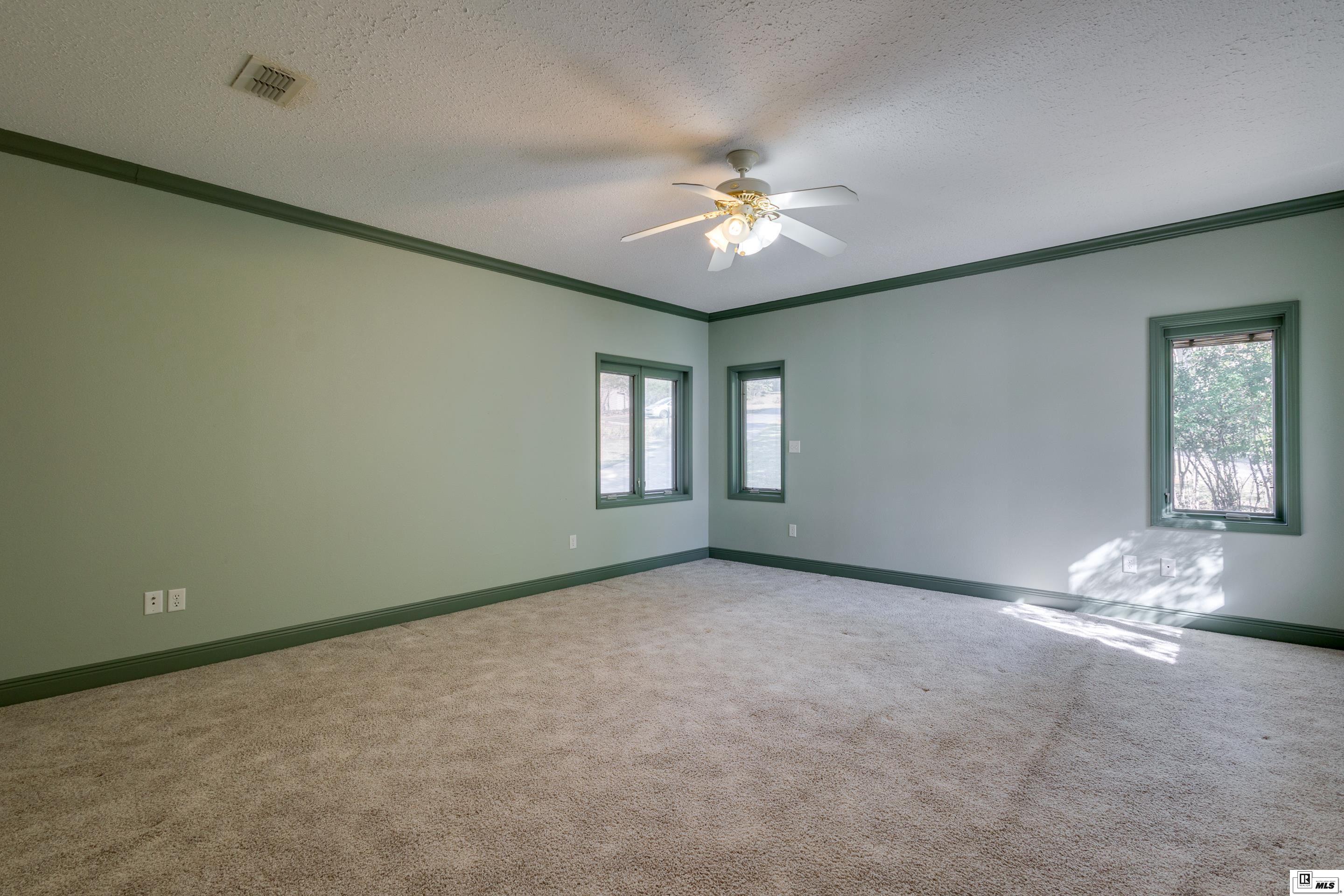 429 Robinson Lane
