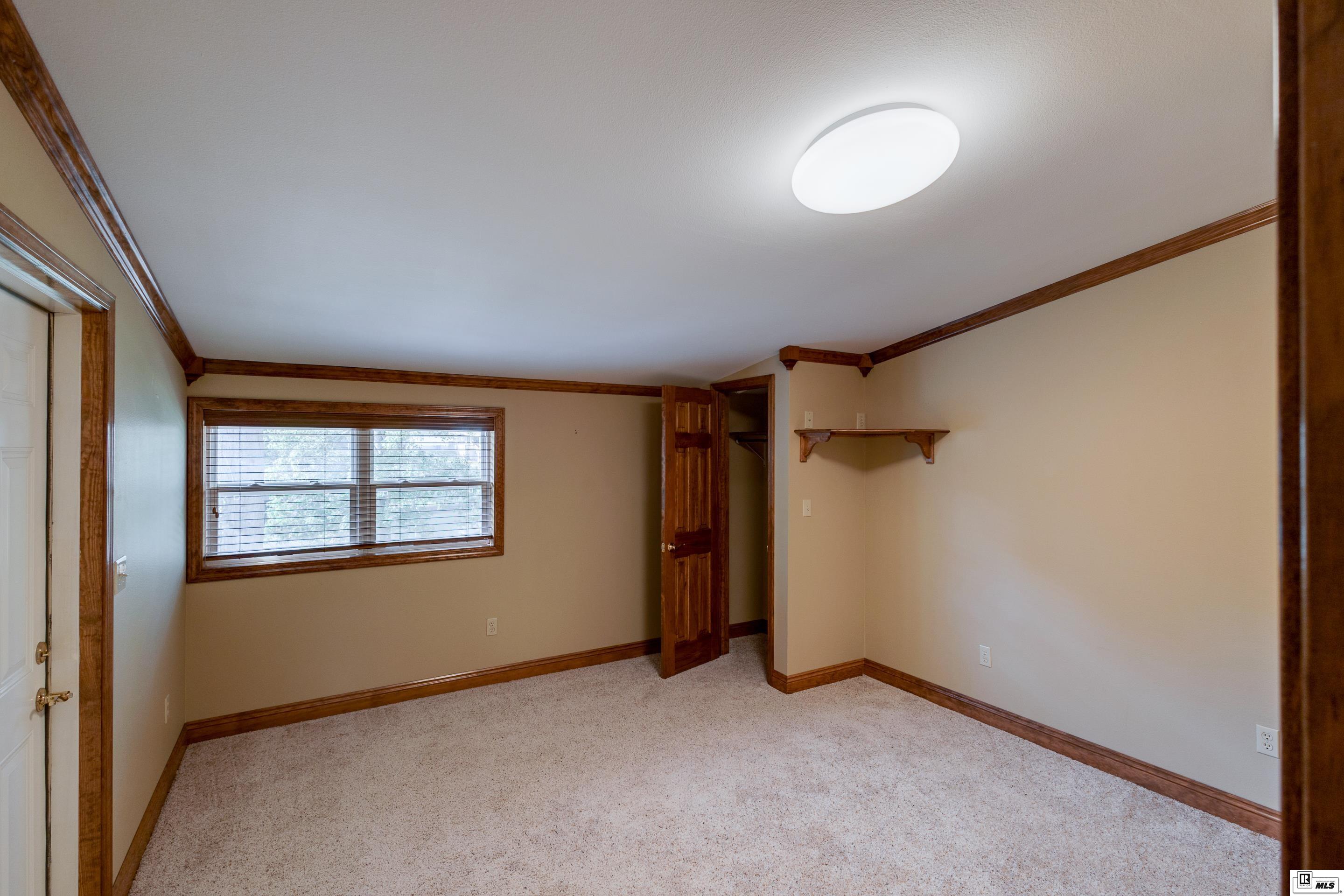 429 Robinson Lane