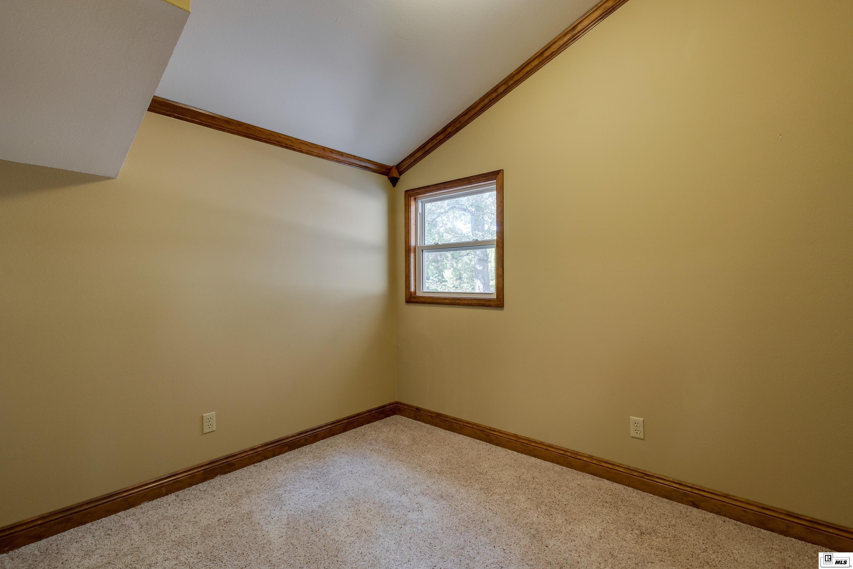 429 Robinson Lane