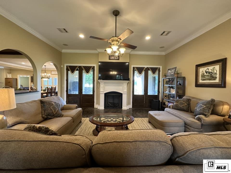 103 Castle Creek Drive