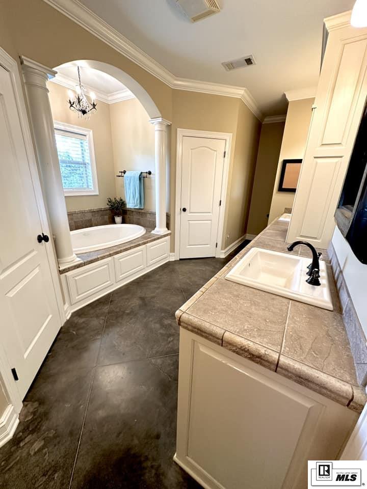 103 Castle Creek Drive