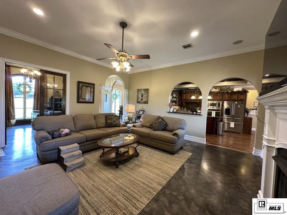 103 Castle Creek Drive