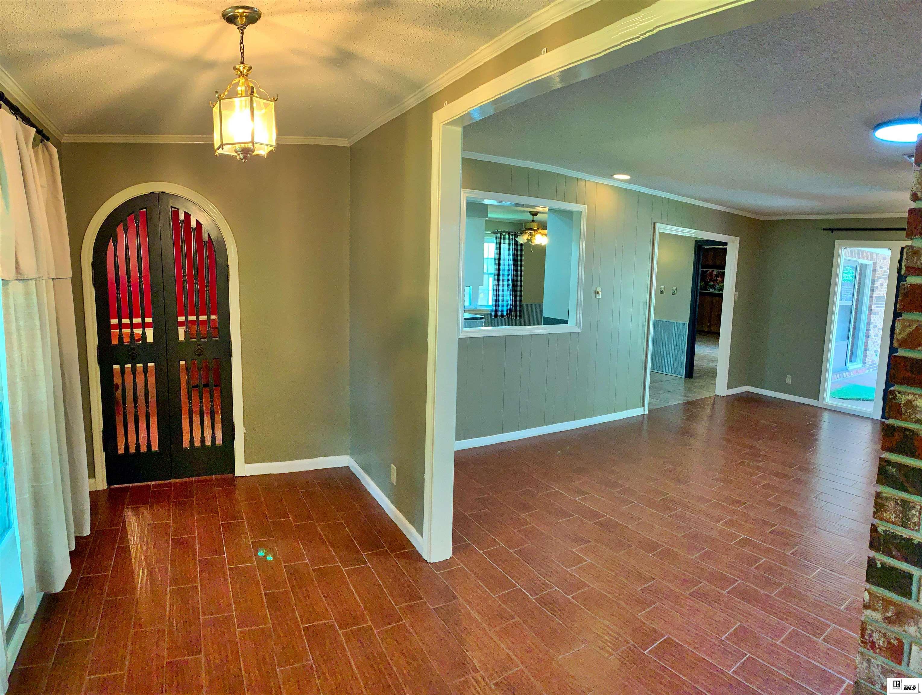601 Island Drive