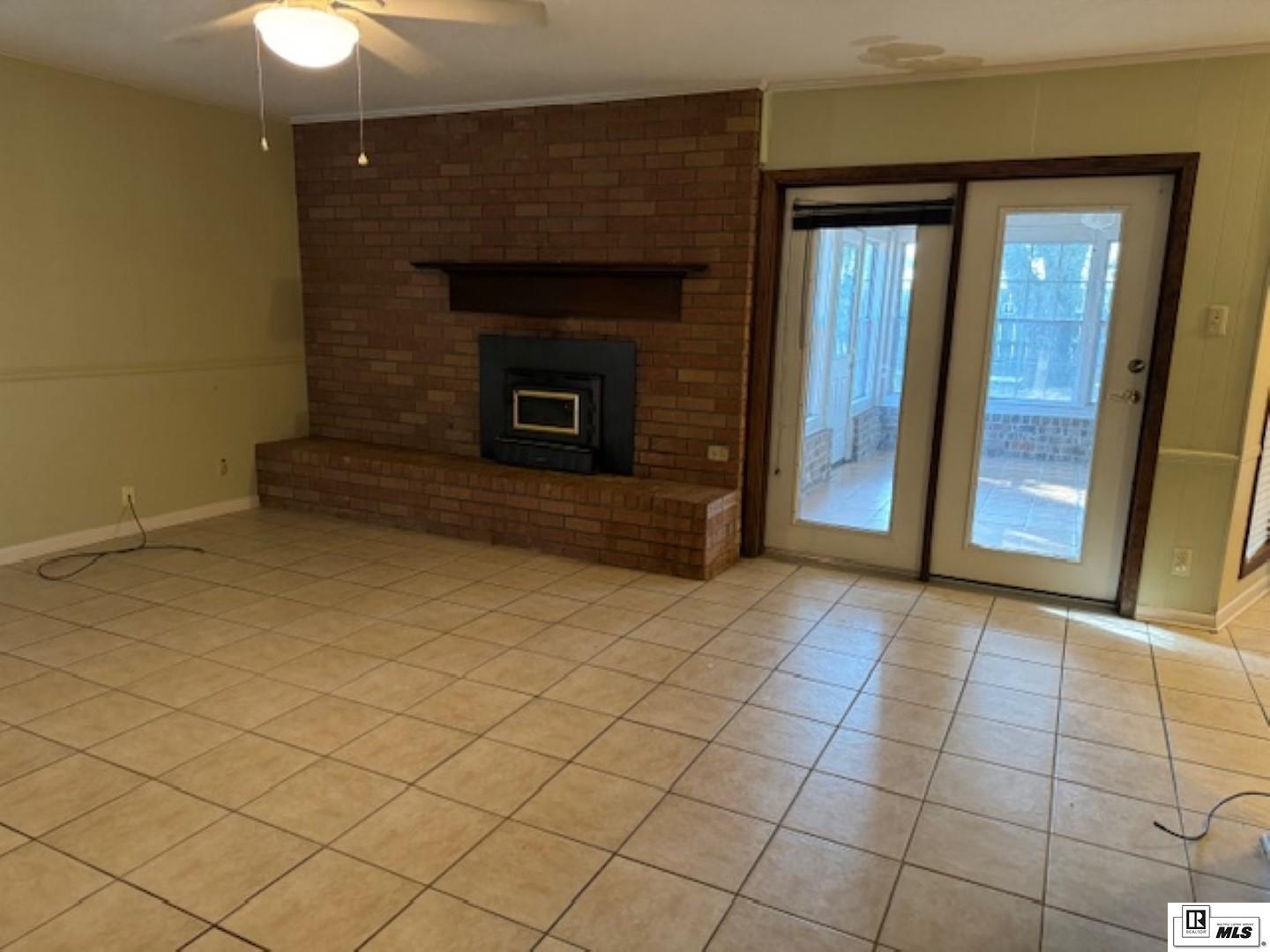 40 Fair Oaks Drive