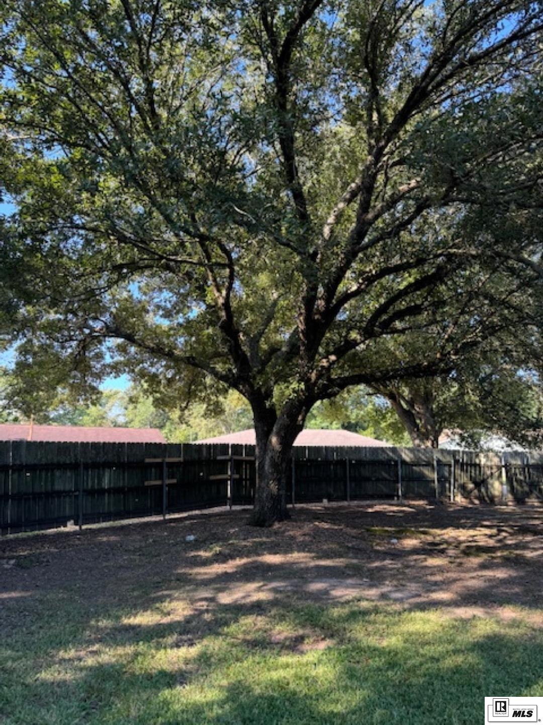40 Fair Oaks Drive