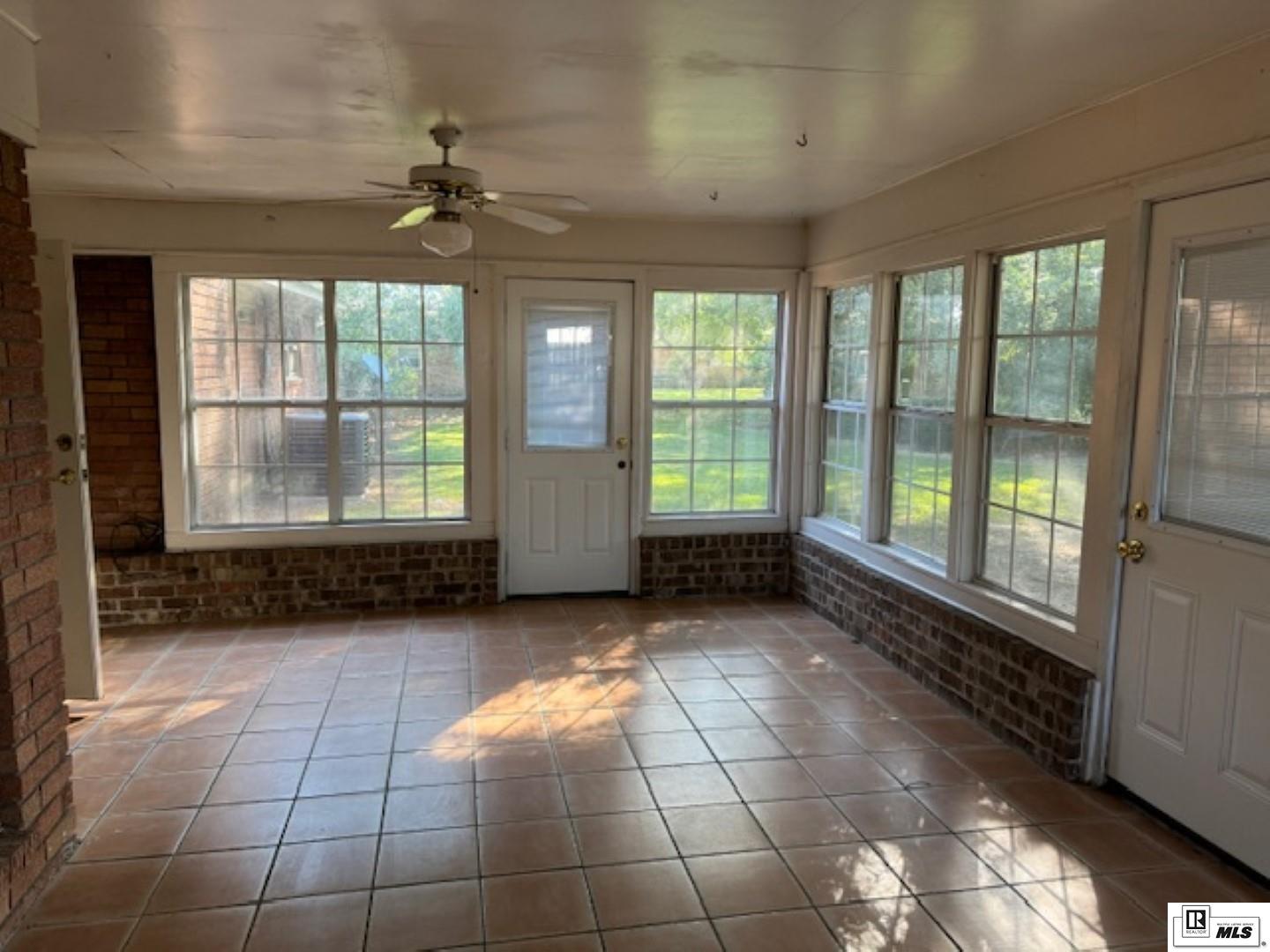 40 Fair Oaks Drive