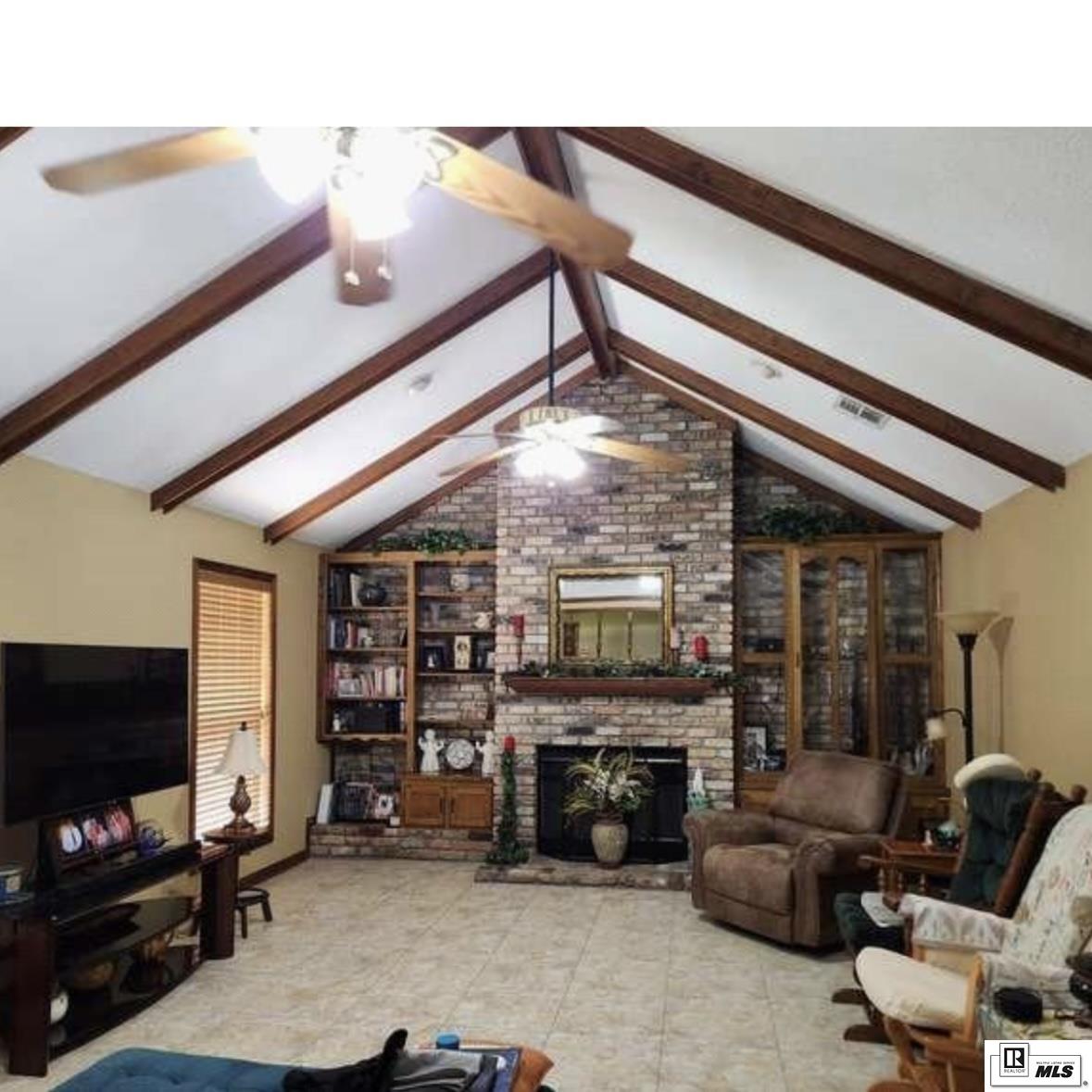 437 Redwood Lane