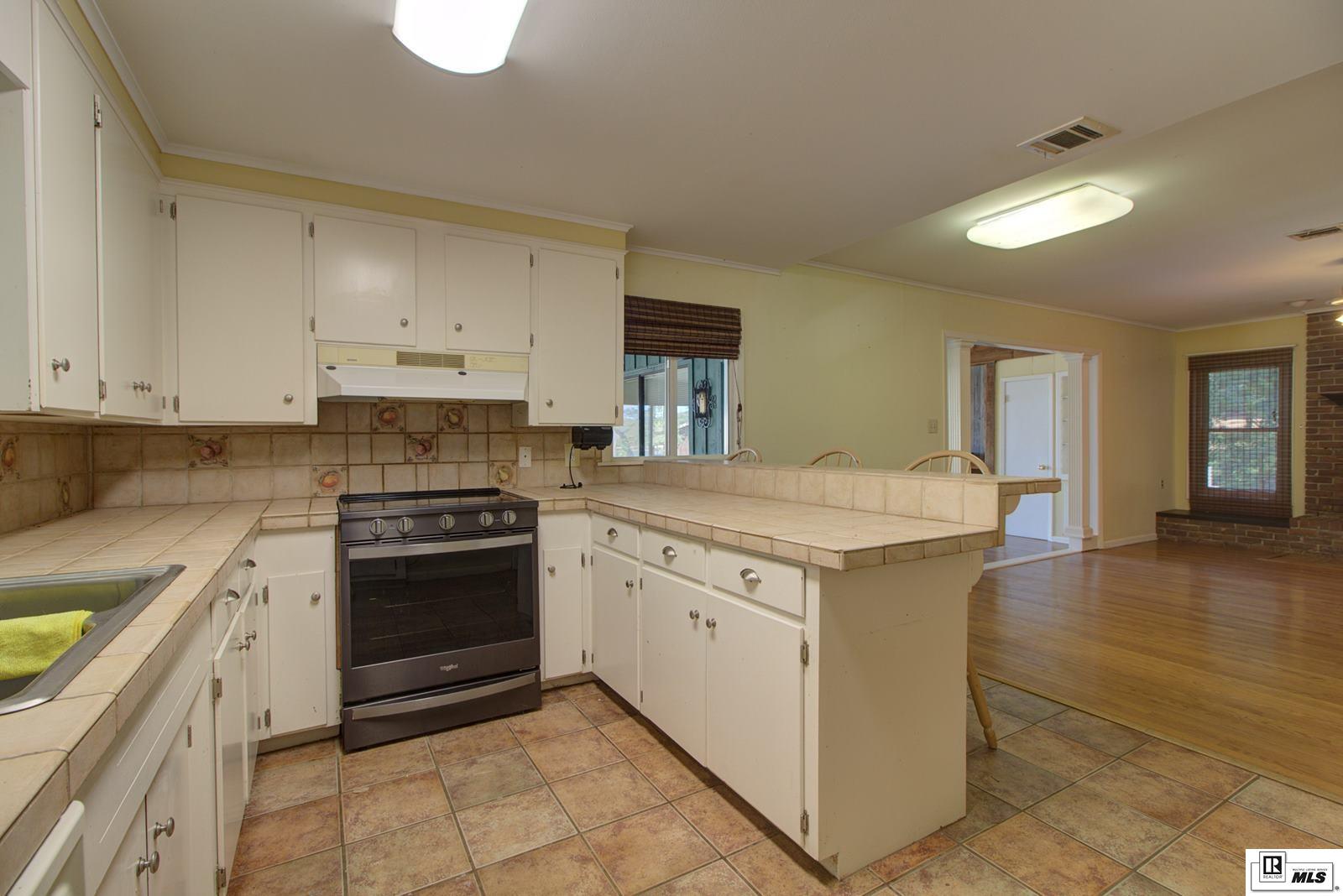 859 Scotts Hideaway Road