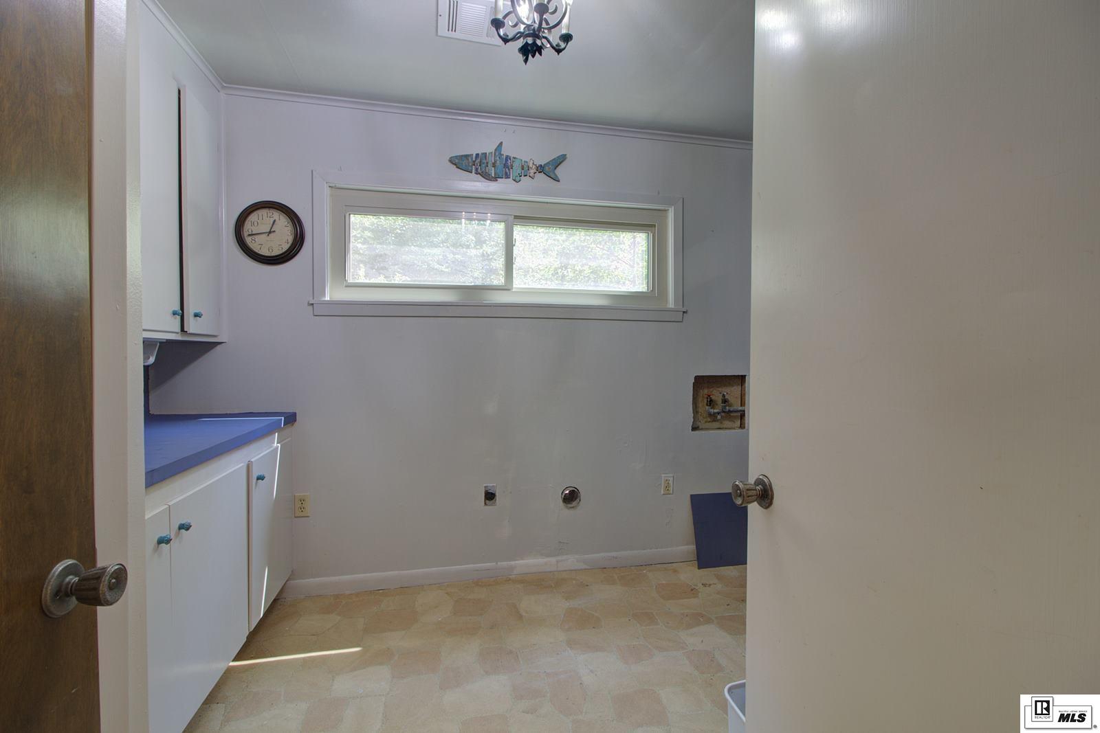 859 Scotts Hideaway Road