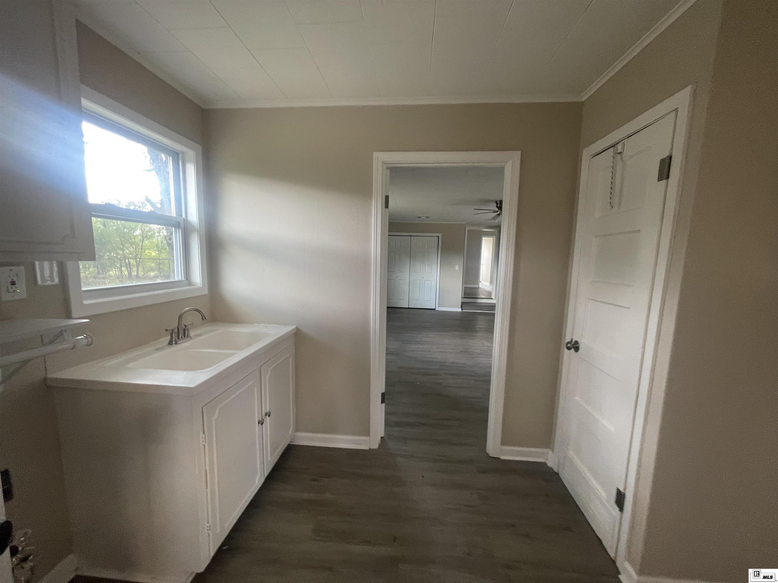 5940 Highway 2