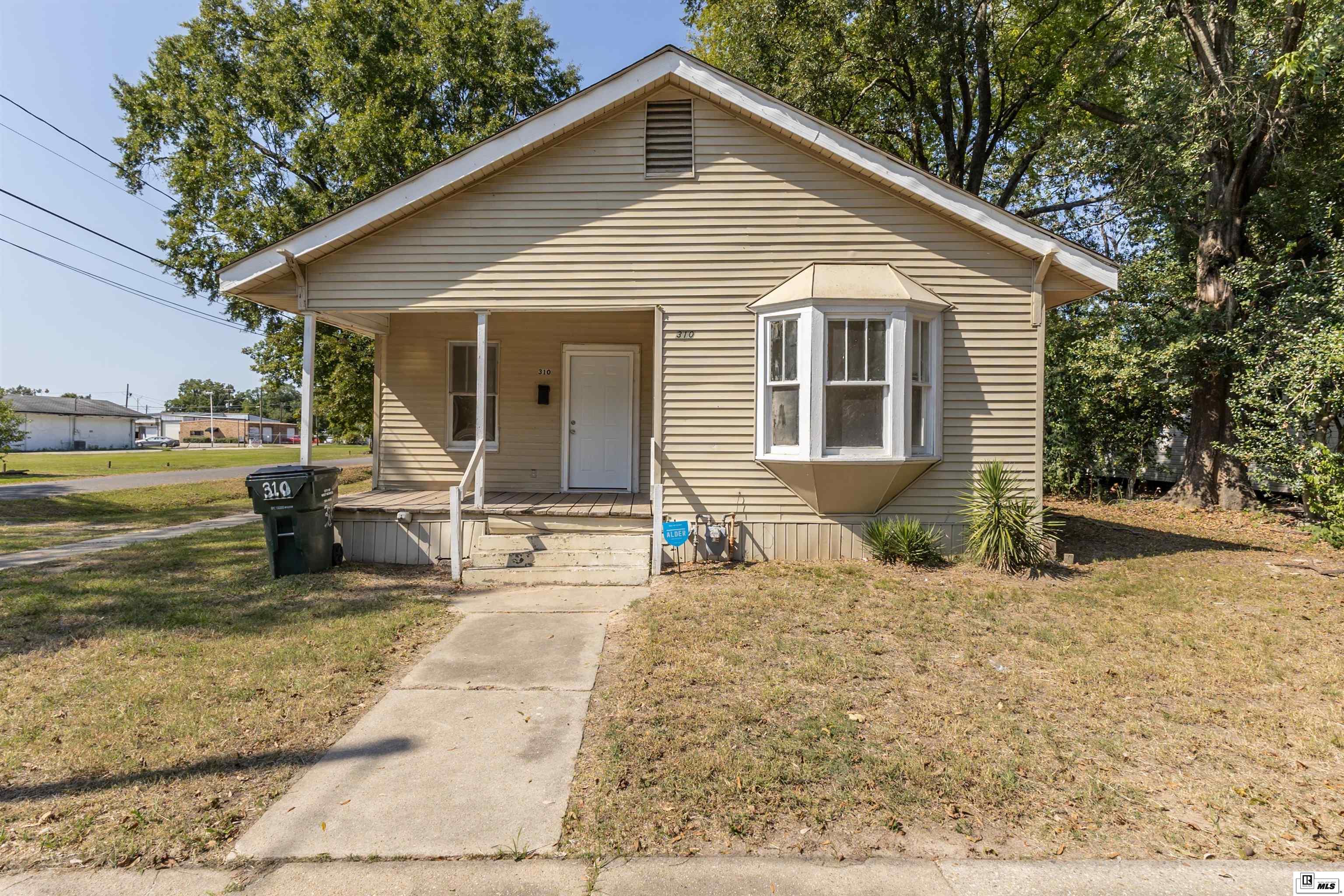 310 Ludwig Avenue