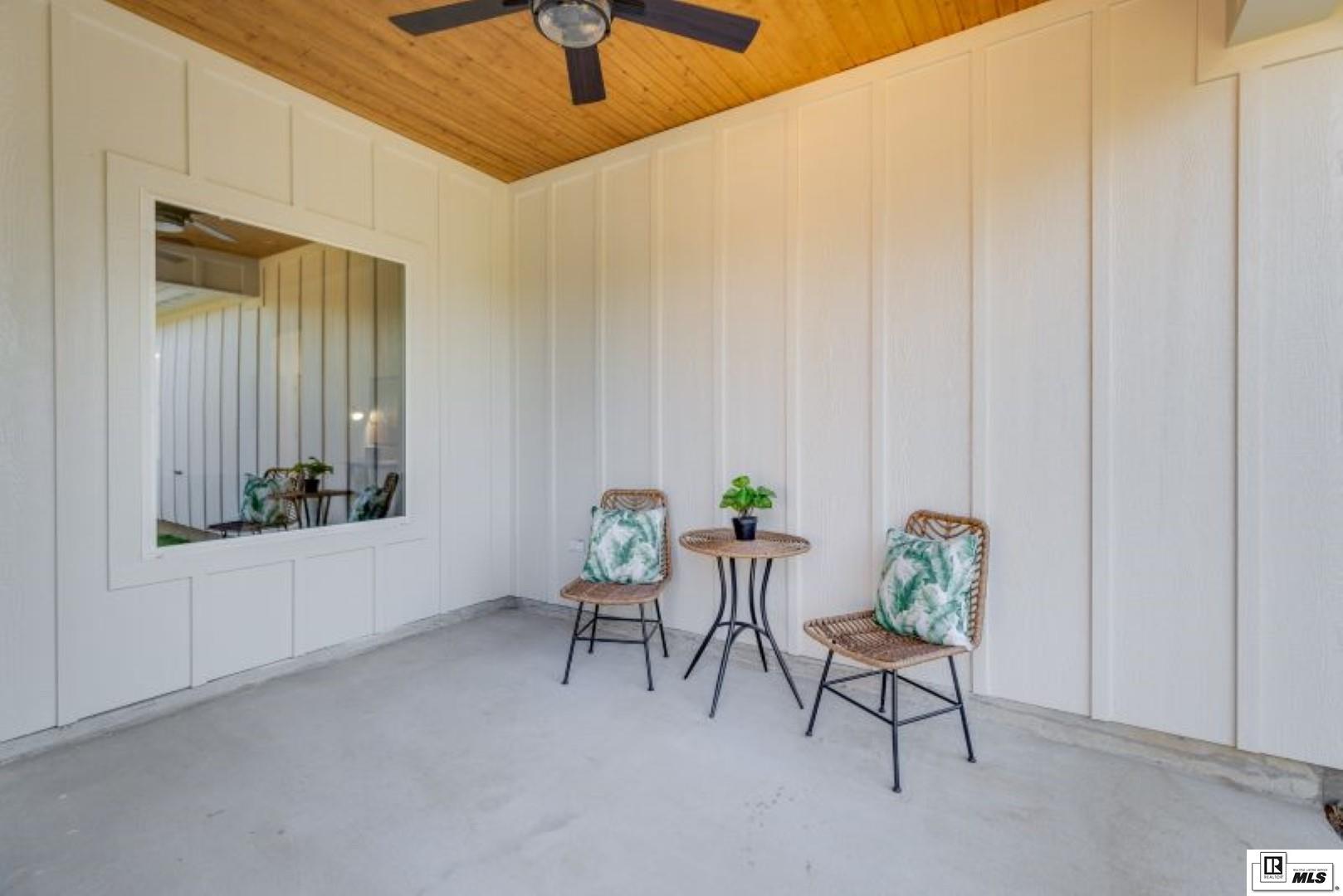 121 Piney Cove