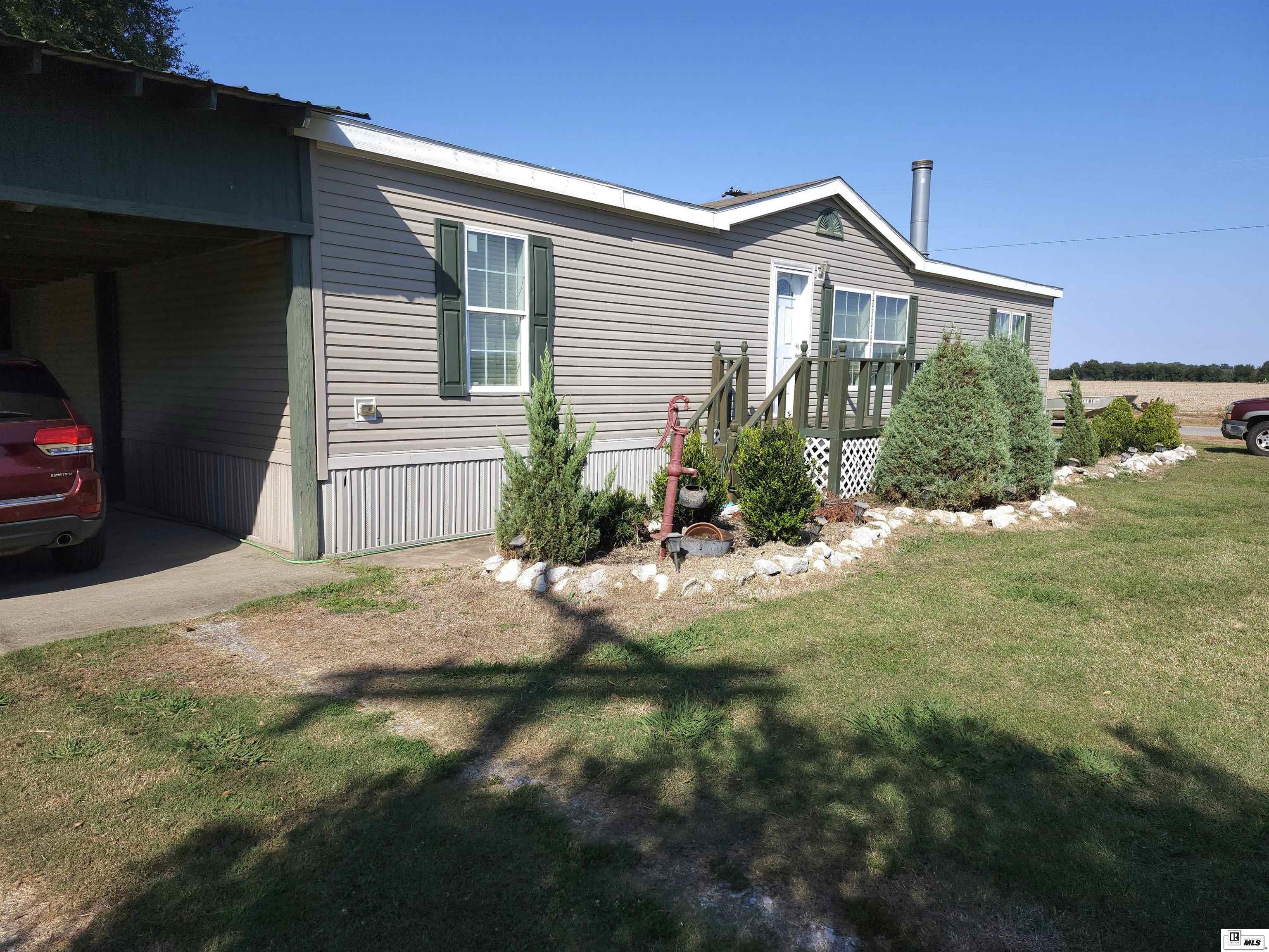 5582 Highway 562
