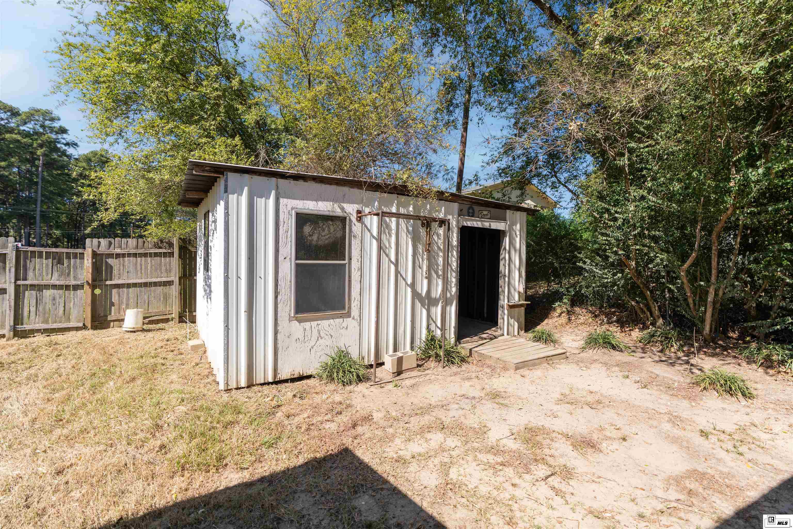 132 Hillside Circle