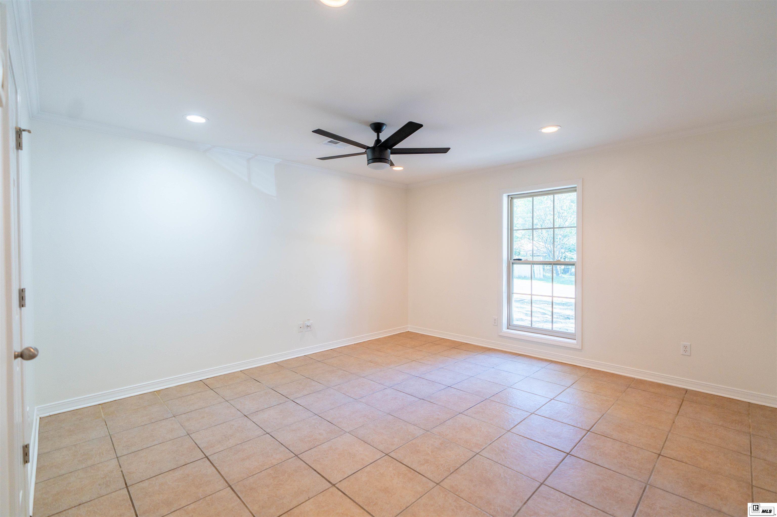 132 Hillside Circle
