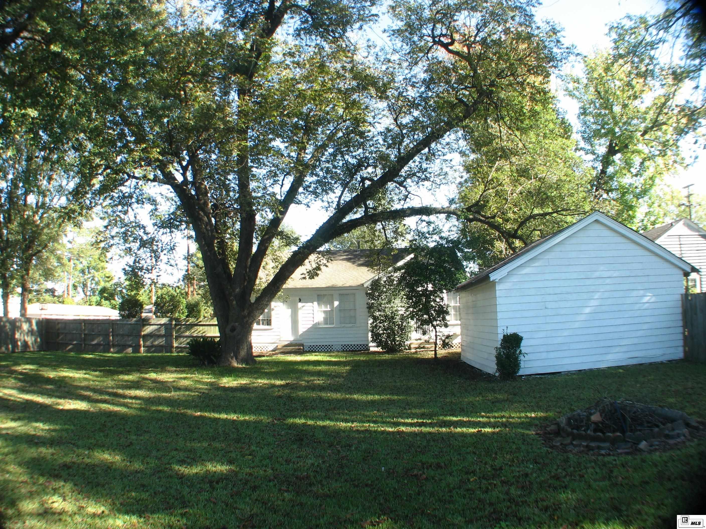 1003 8th  Street