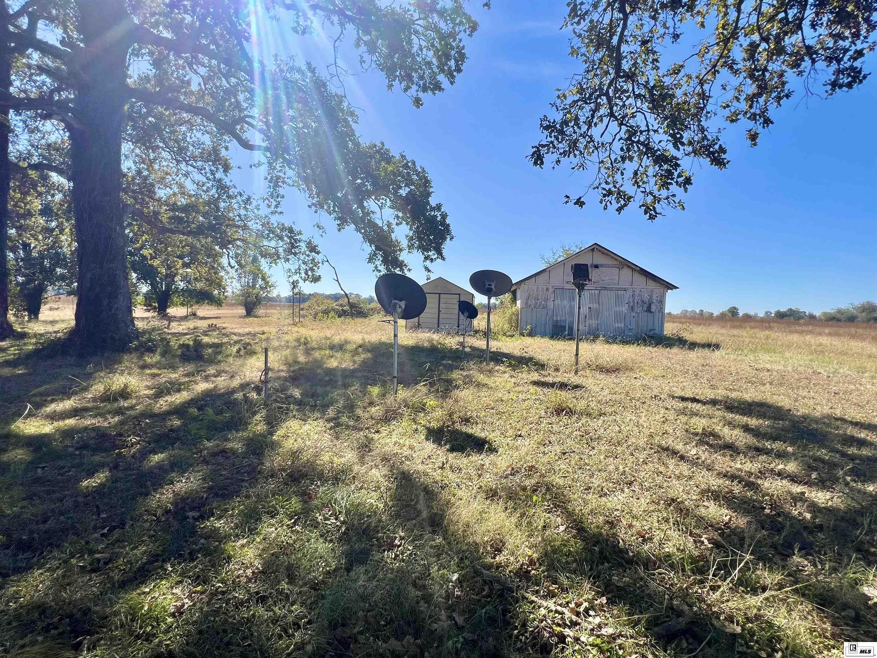 1218 Thomas Loop