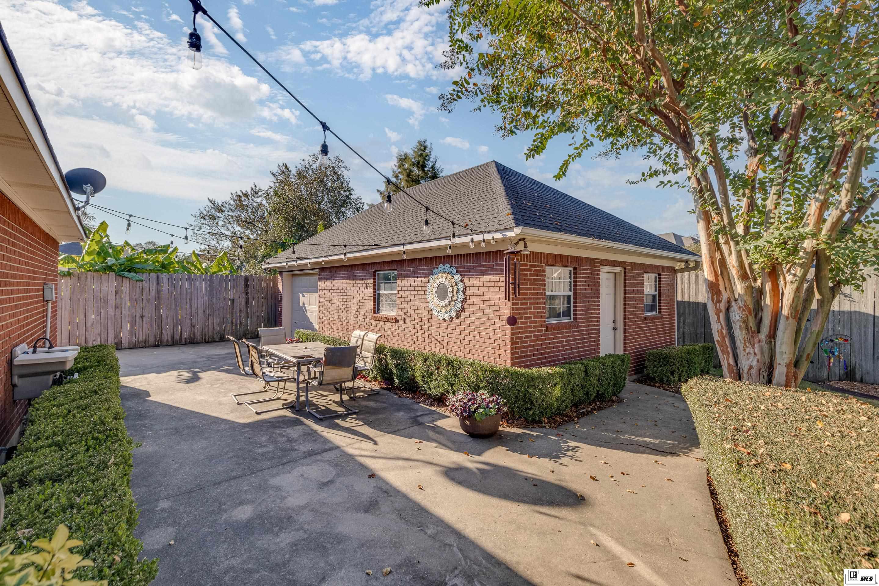 2703 Rosedale Drive