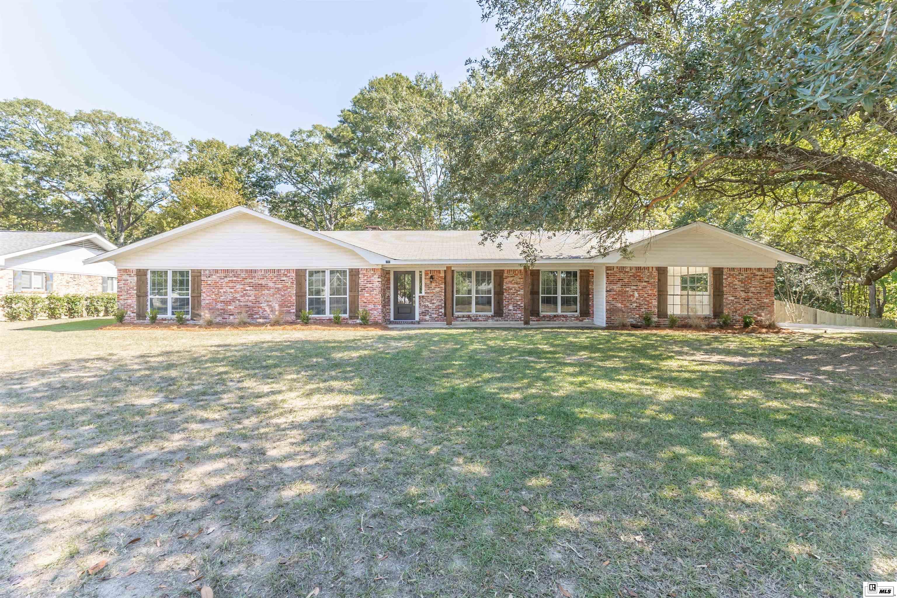 200 River Oaks Drive