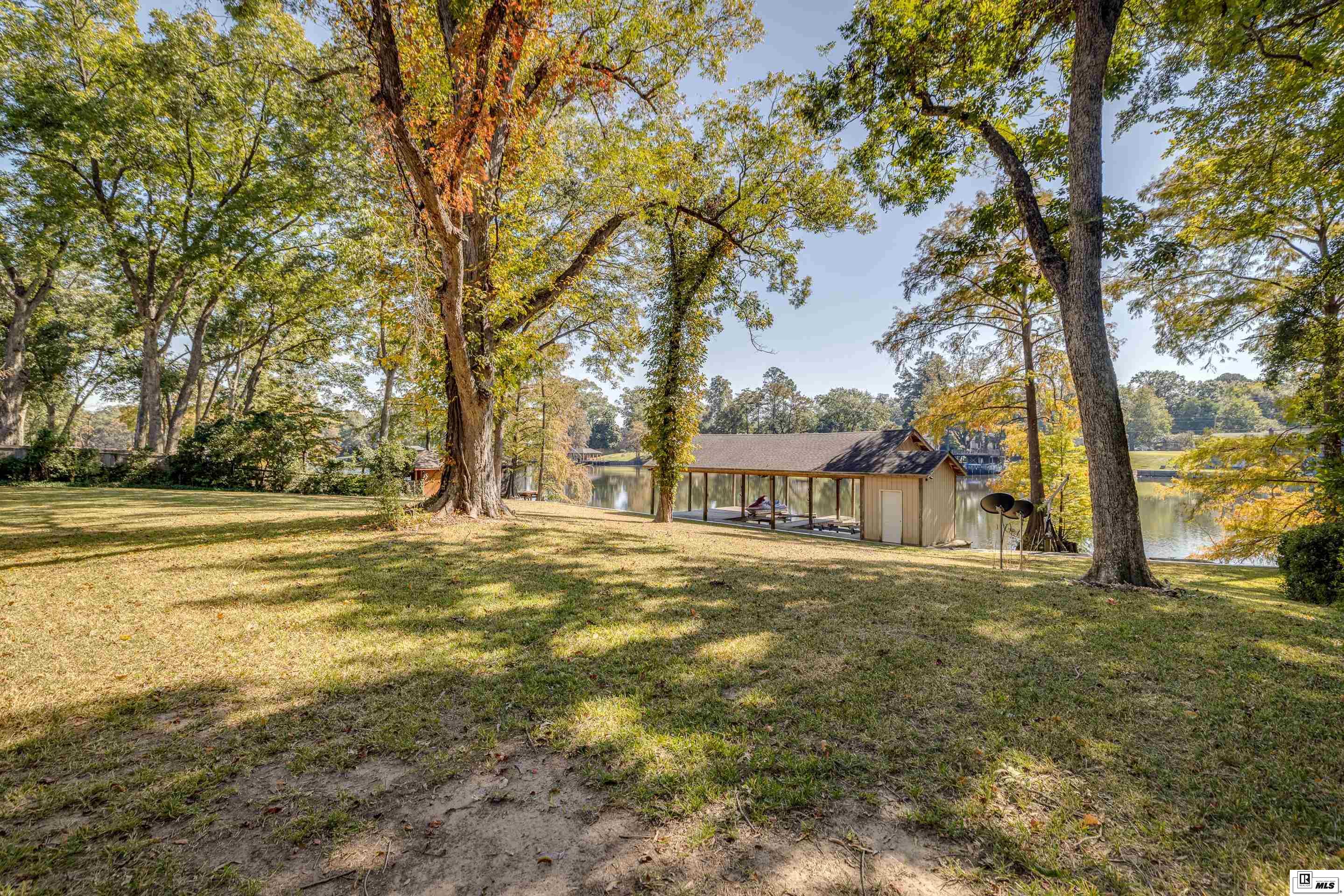 3200 Lake Desiard Drive
