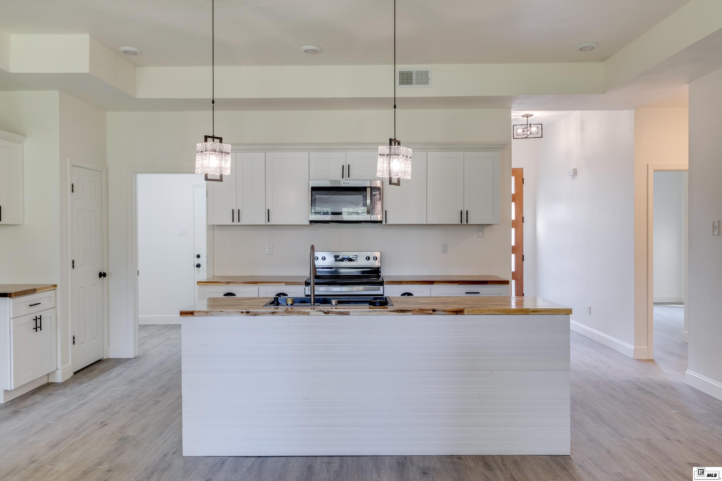 525 Woodhaven Drive