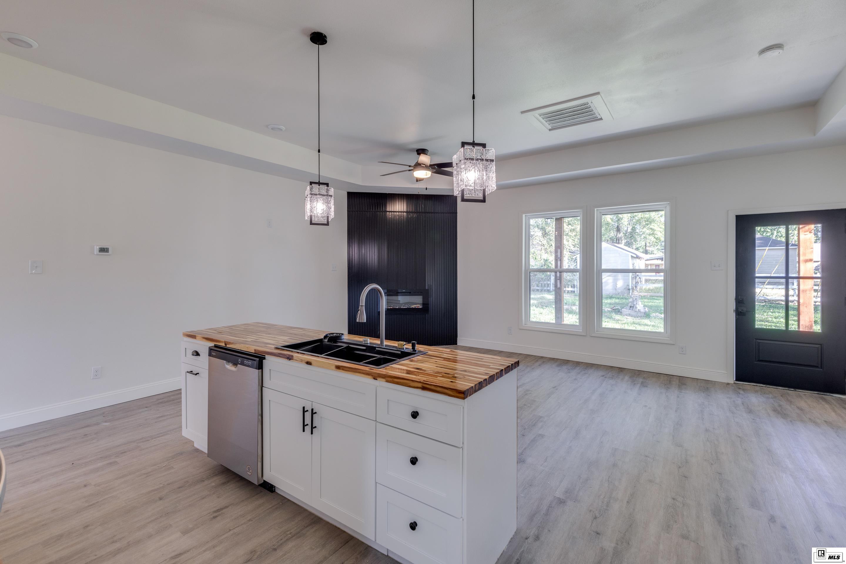 525 Woodhaven Drive