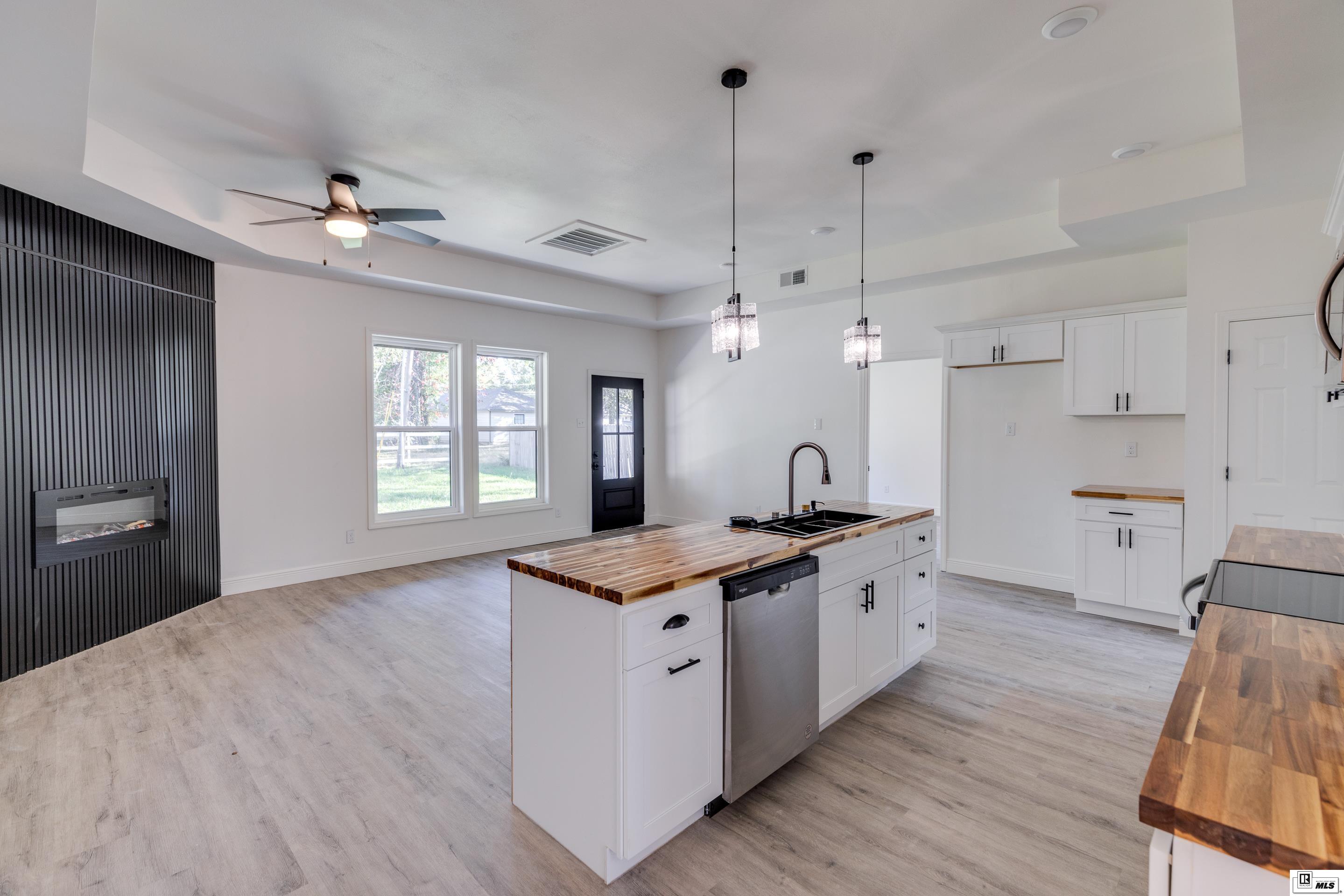 525 Woodhaven Drive