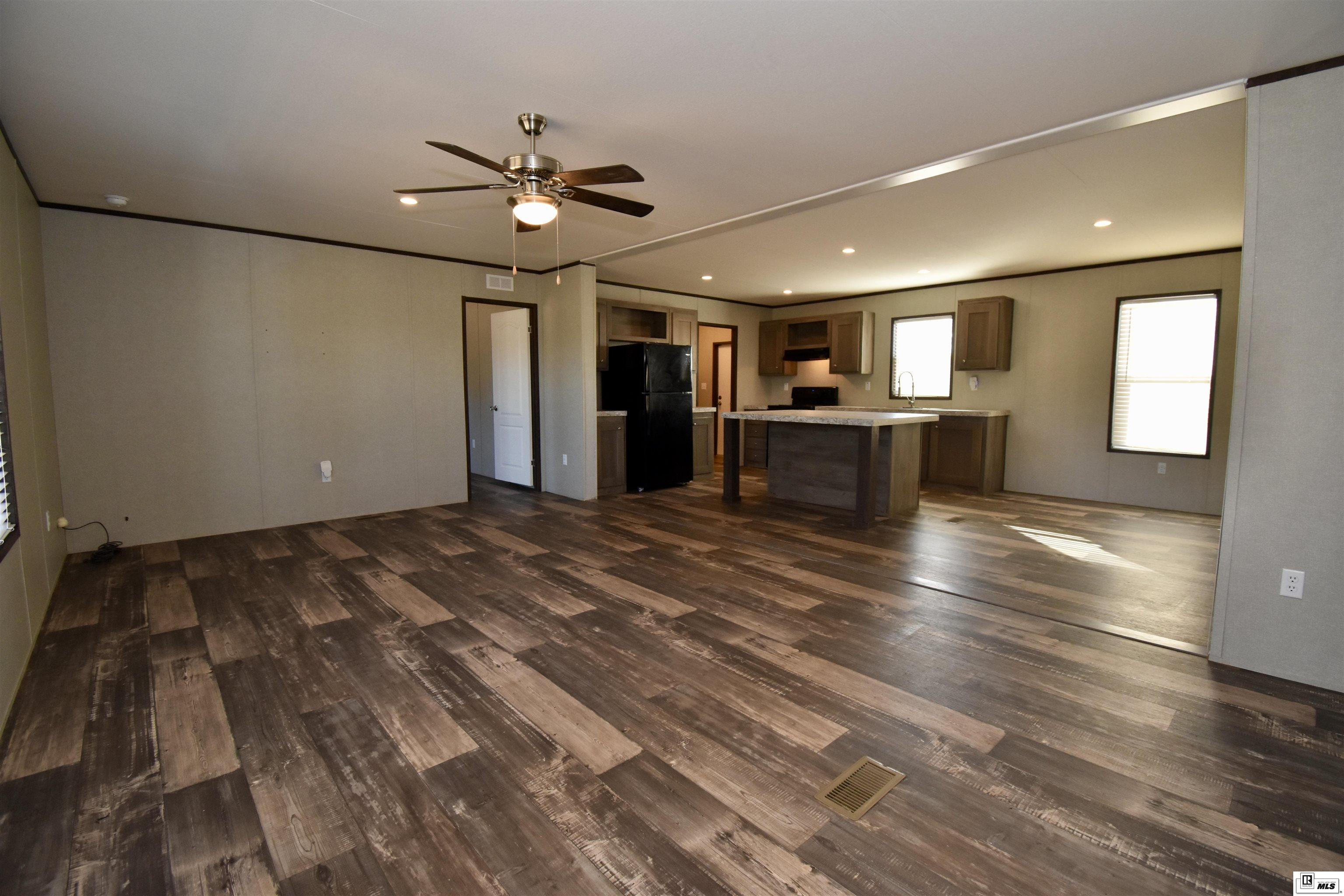 1560 Highway 145