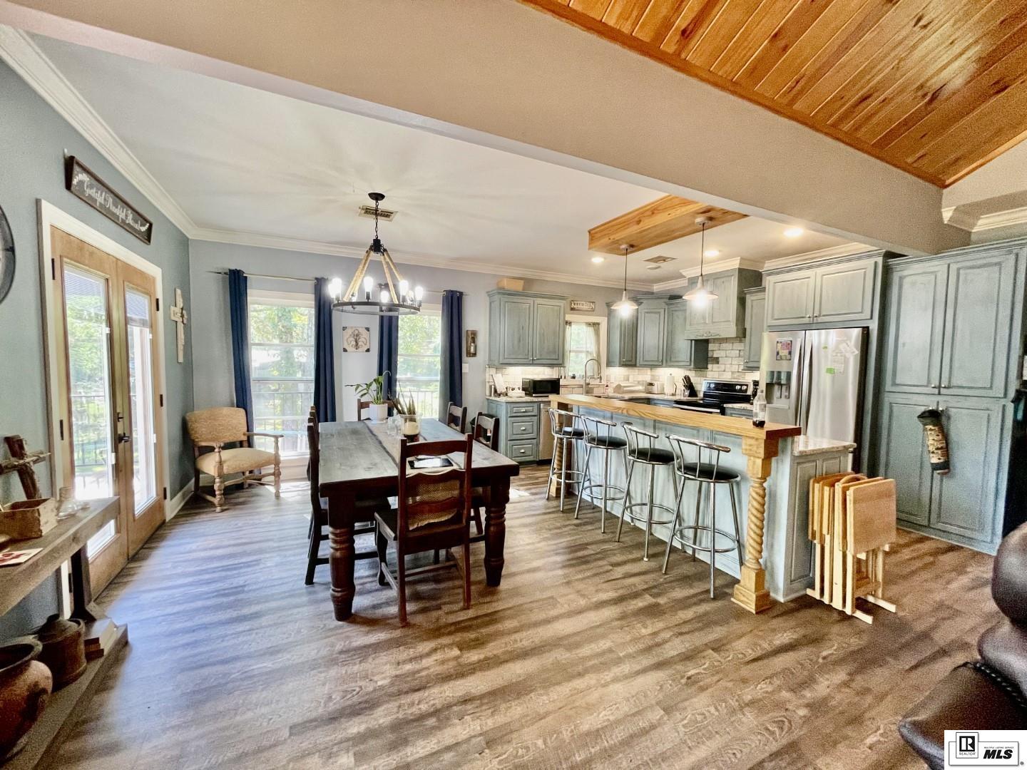 260 River Road