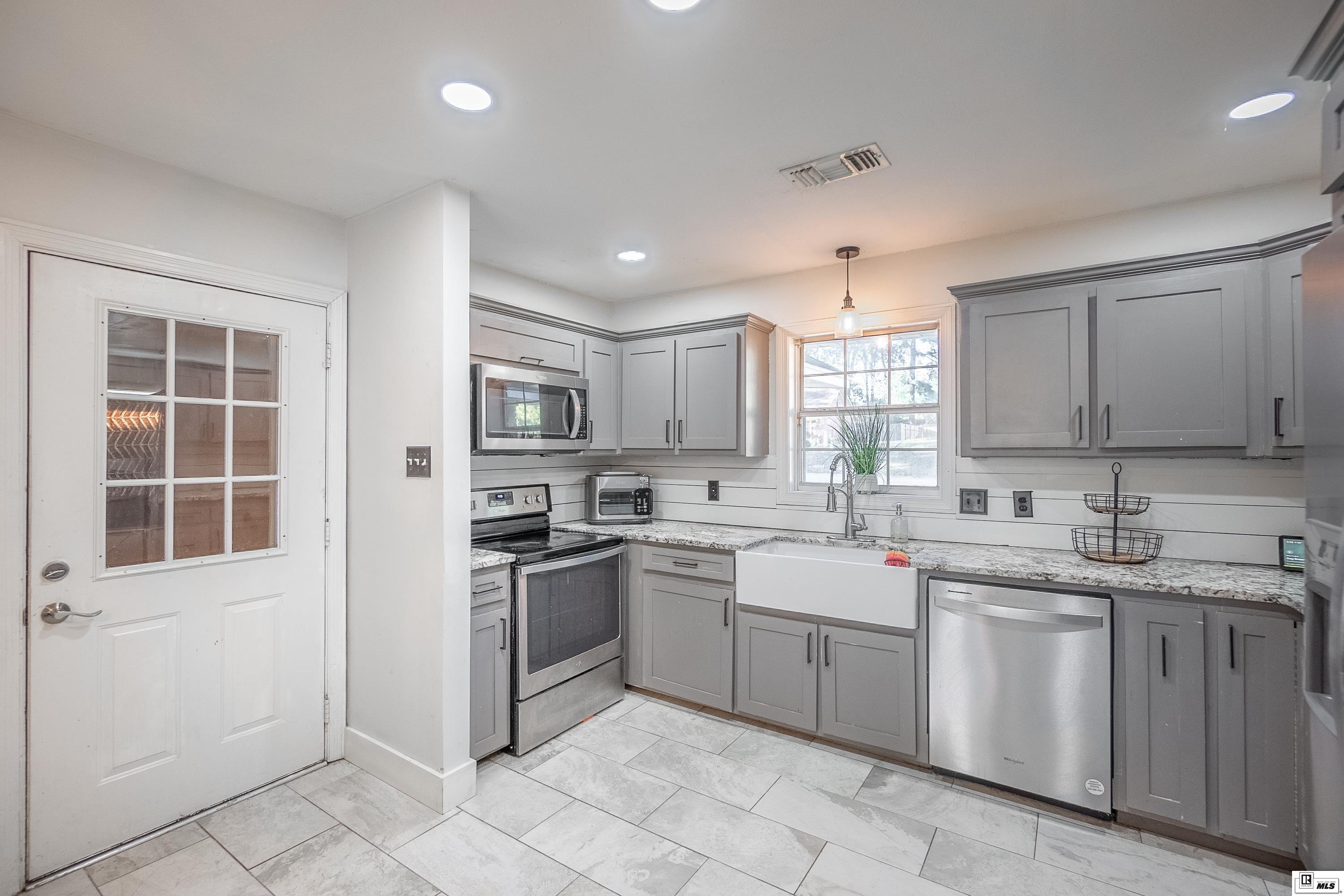 109 Elmsley Drive