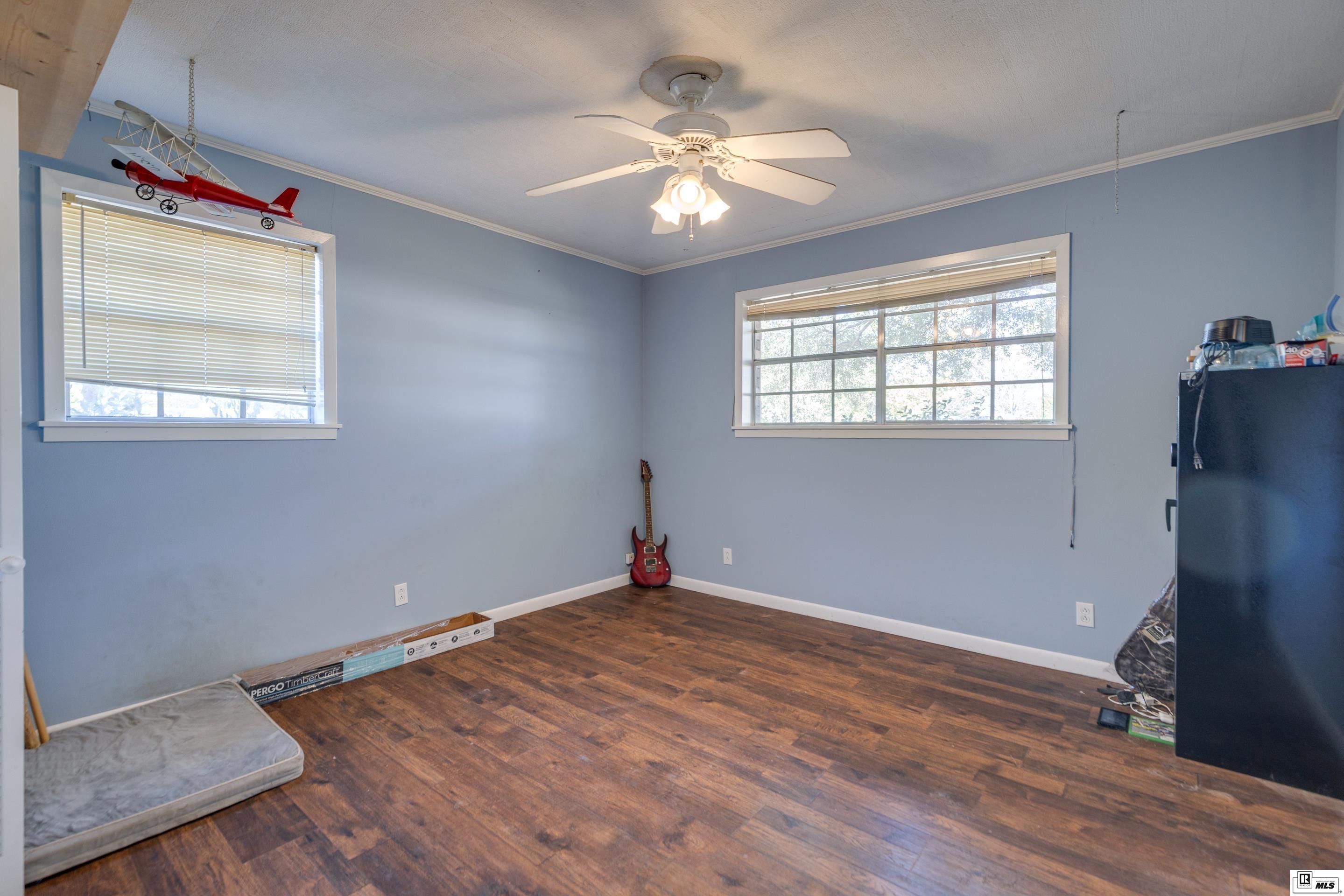 412 Robinhood Lane