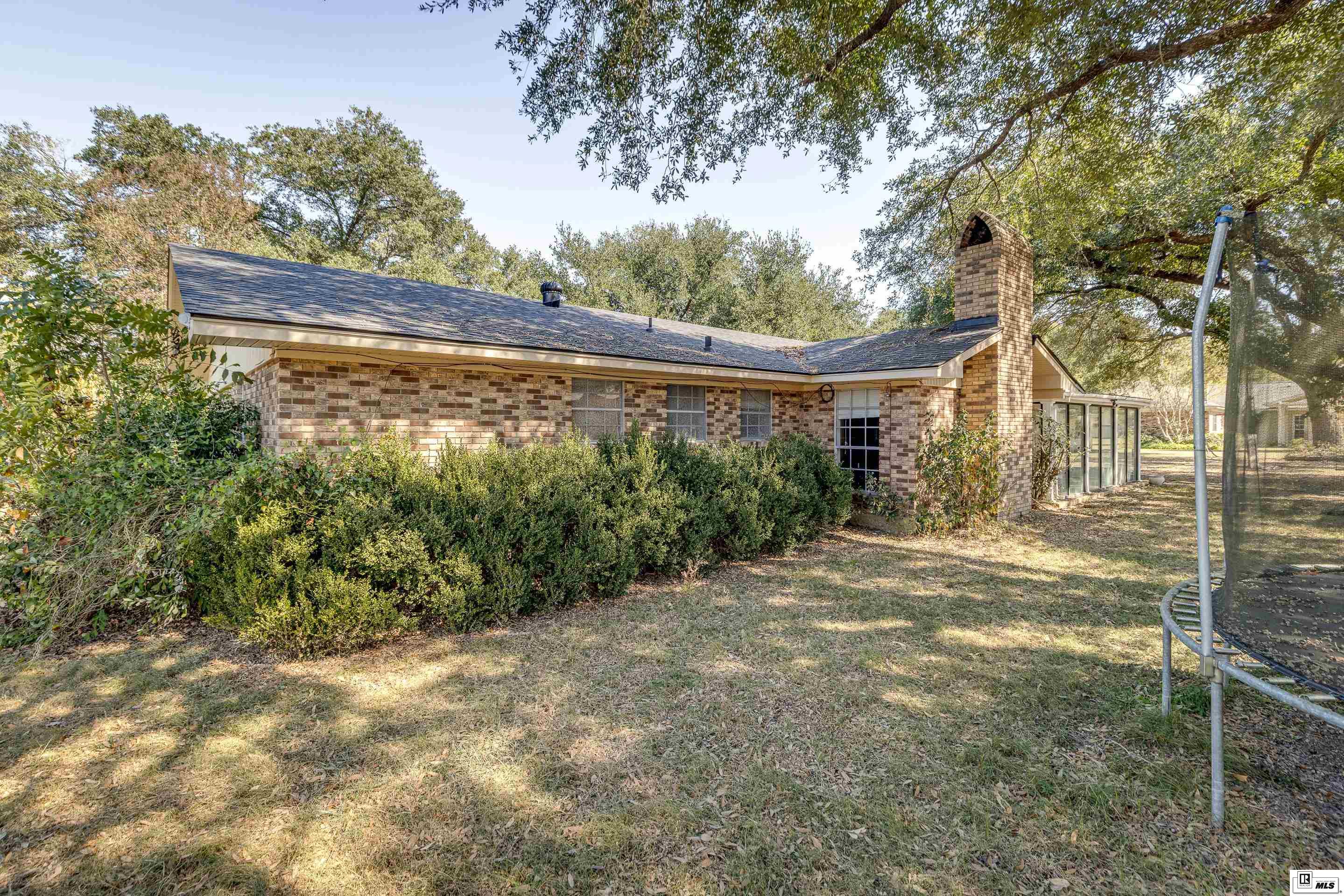 412 Robinhood Lane