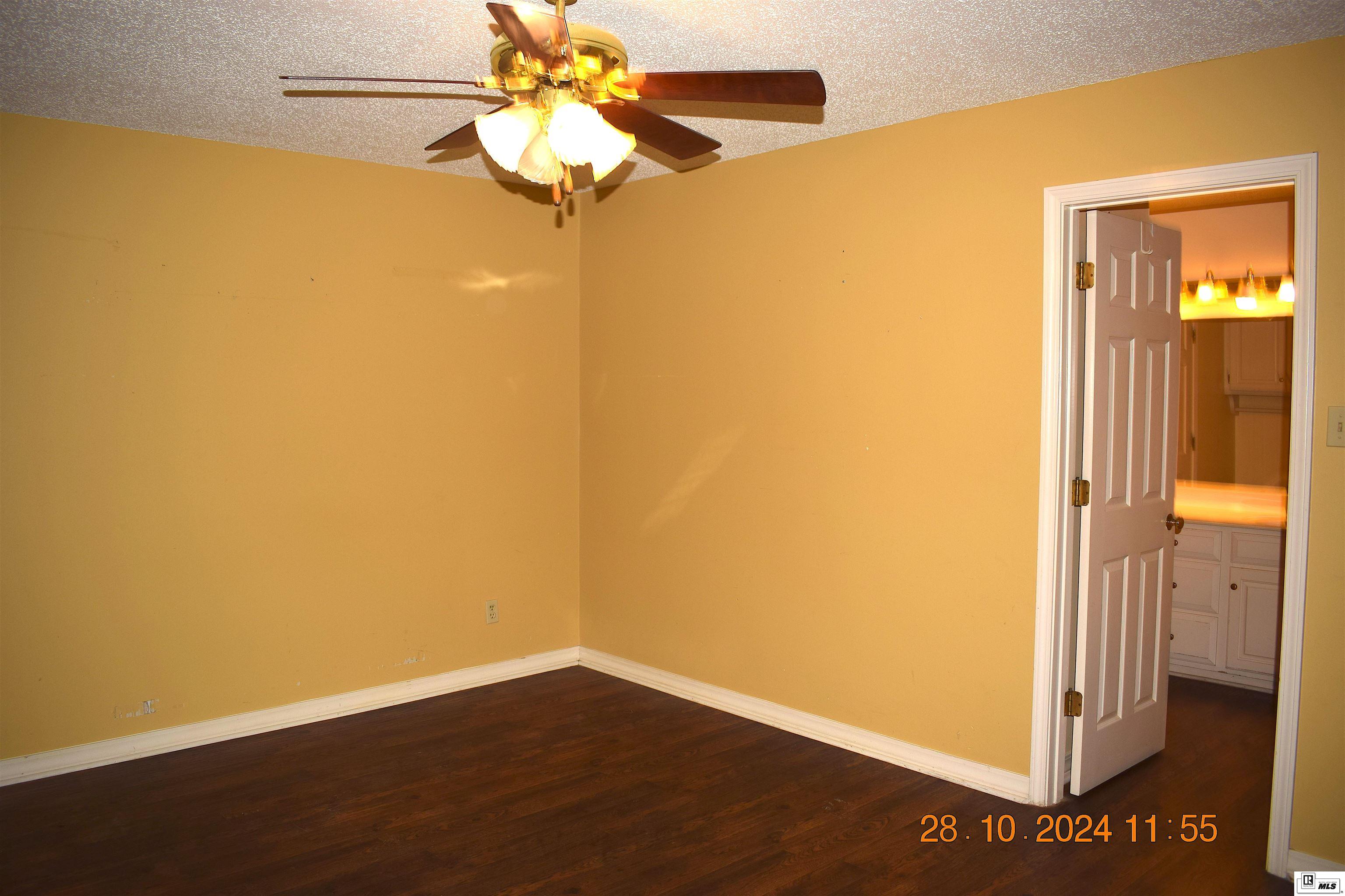 5854 Huntington Drive