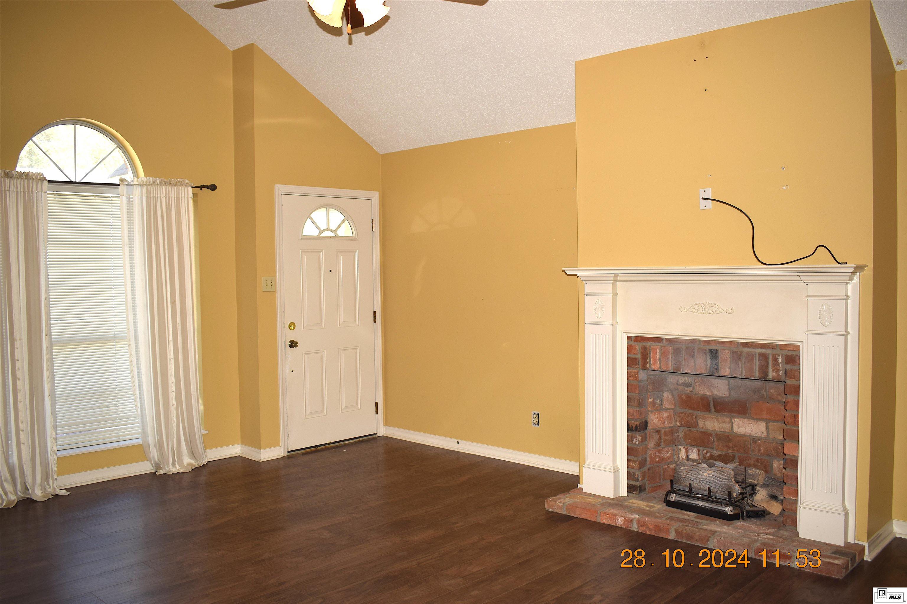 5854 Huntington Drive