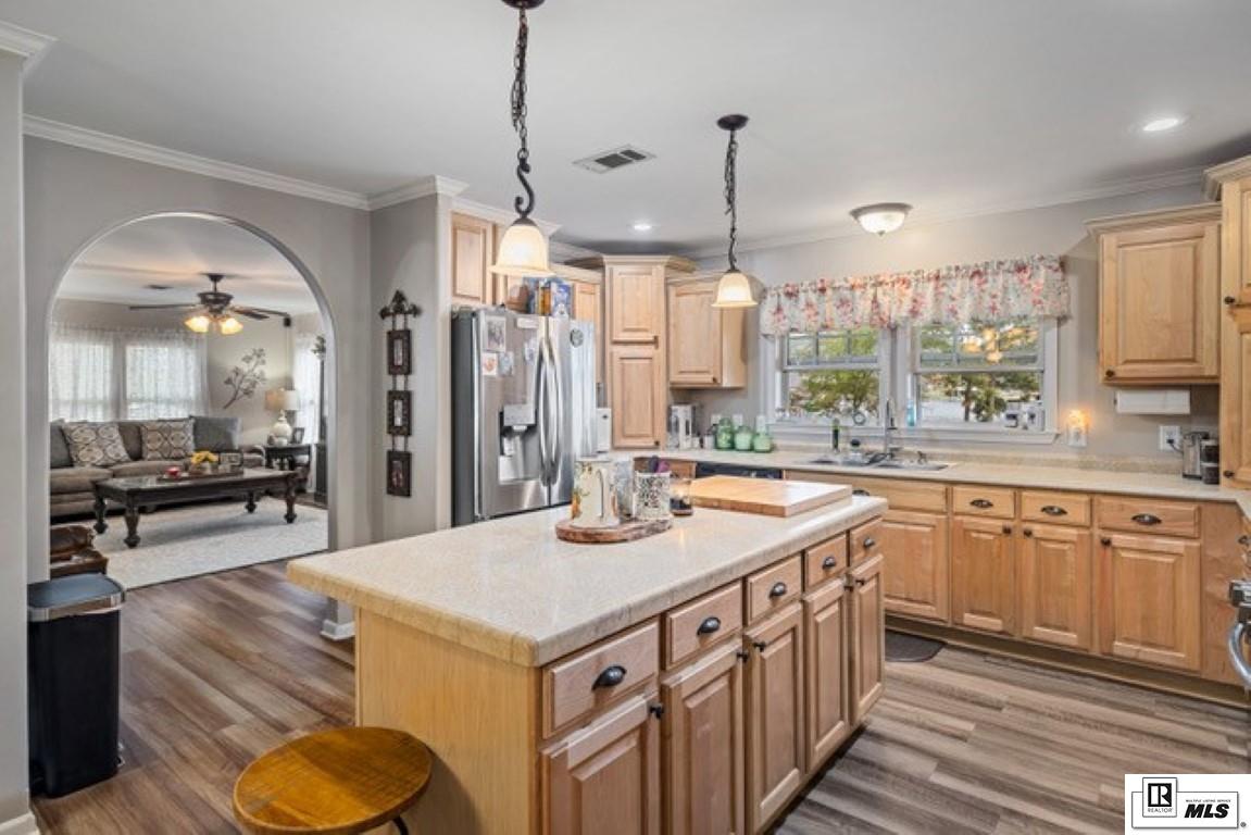 221 Twisted Oak Lane