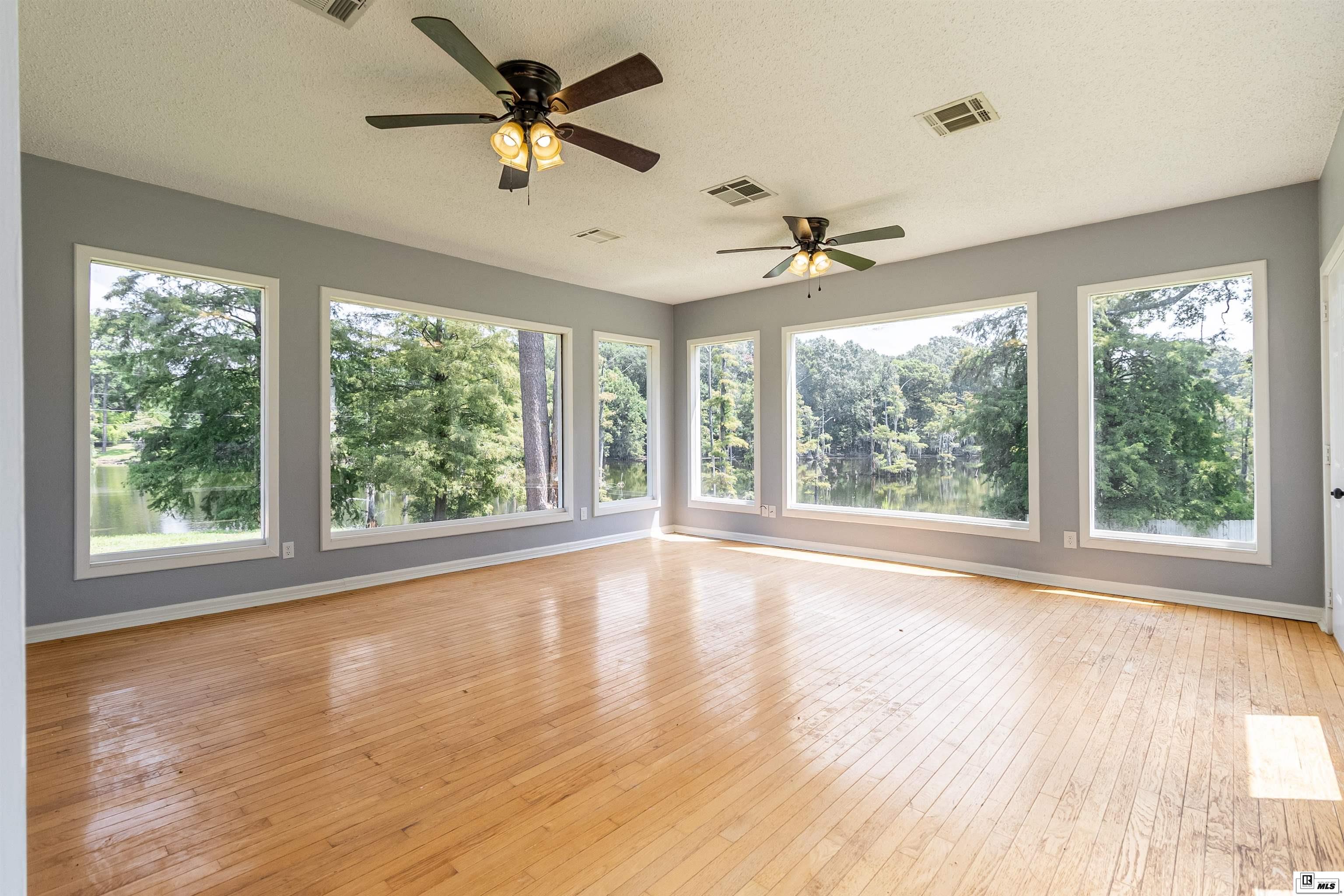 115 Pecan Grove Drive
