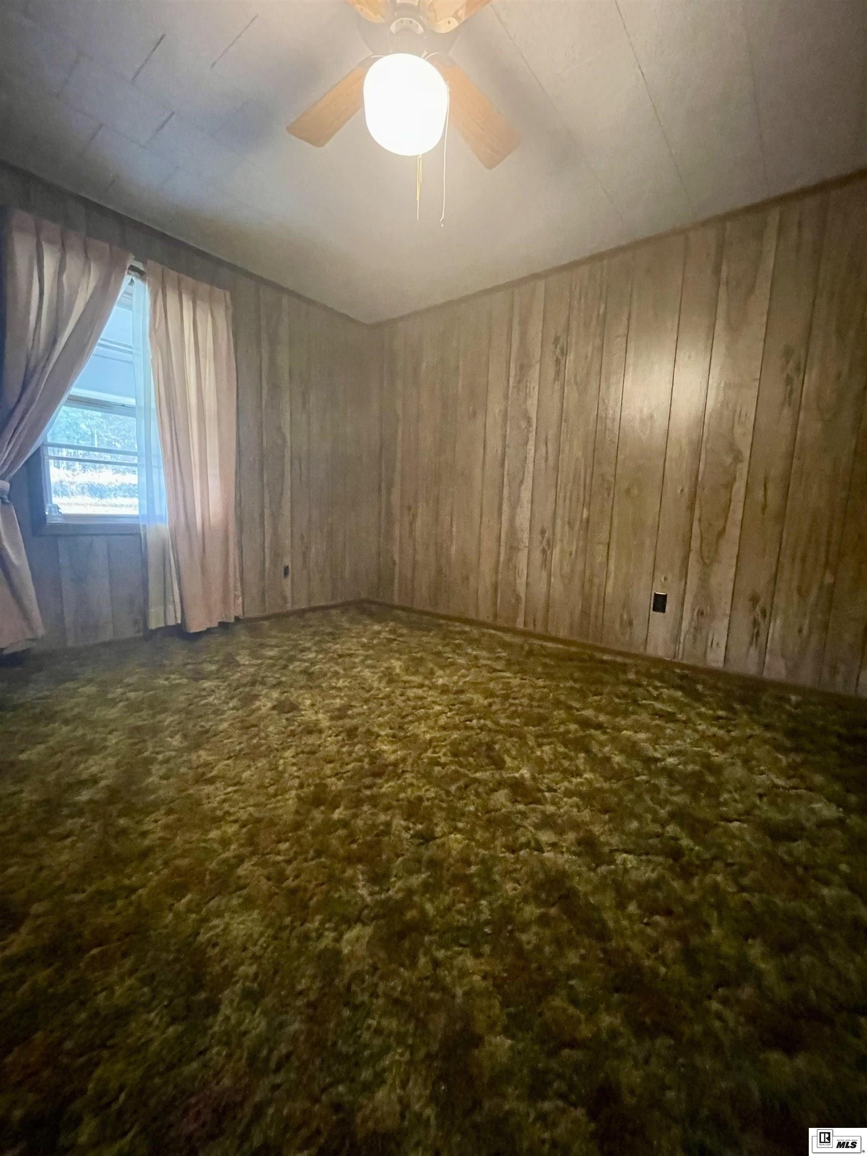 2098 Zoar Road