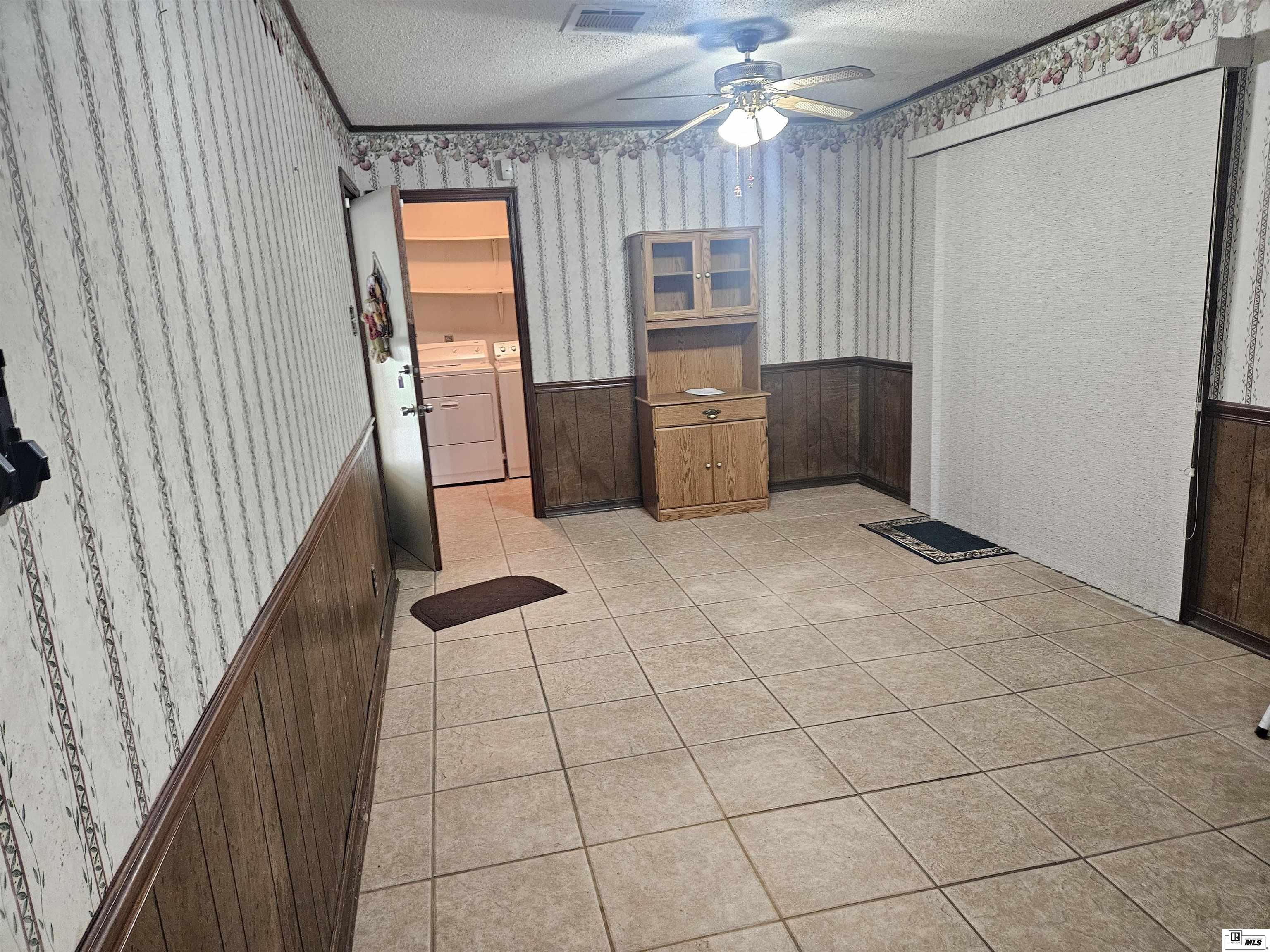 215 Horseshoe Lake Road