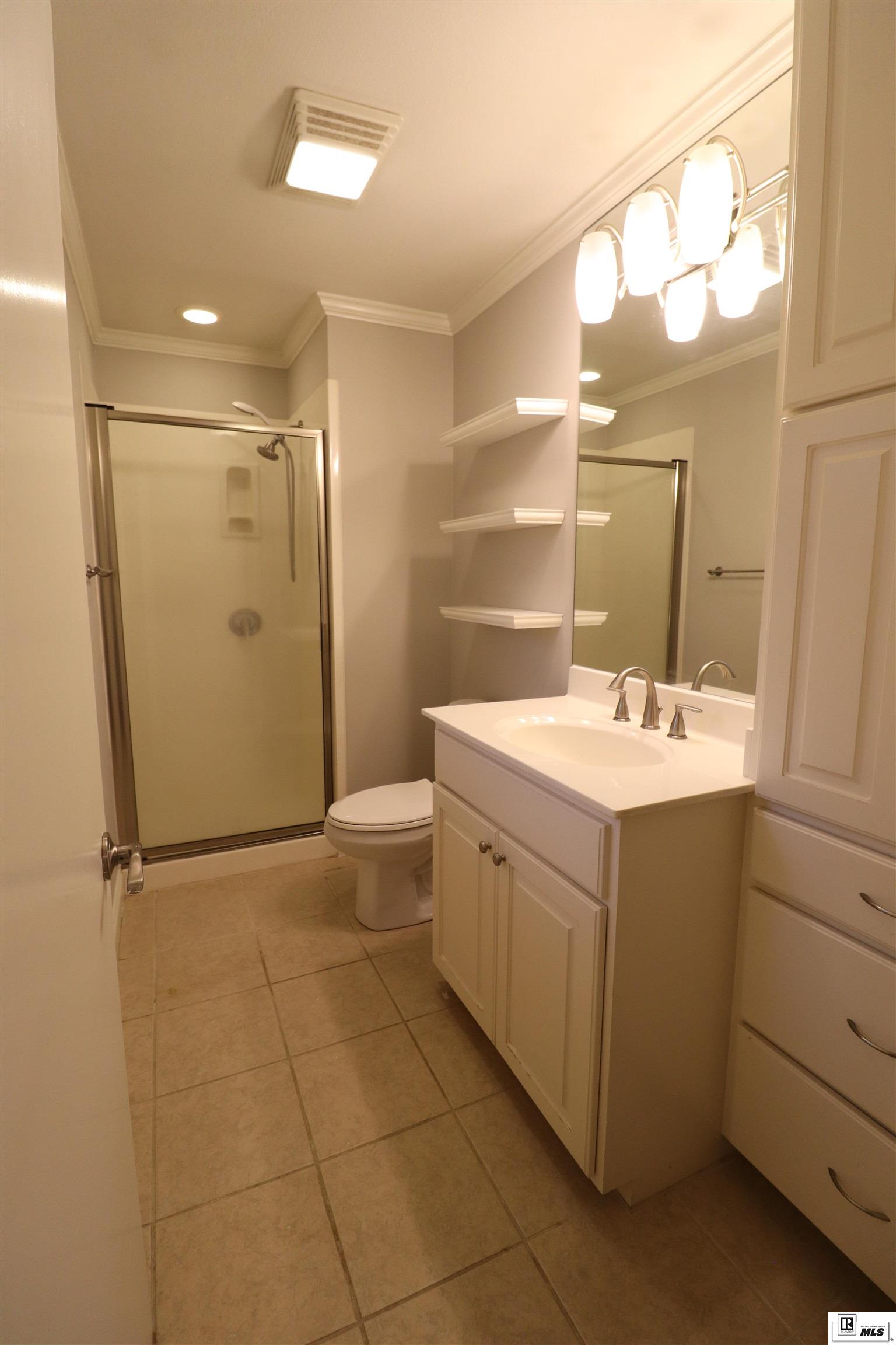 1538 Gordon Drive