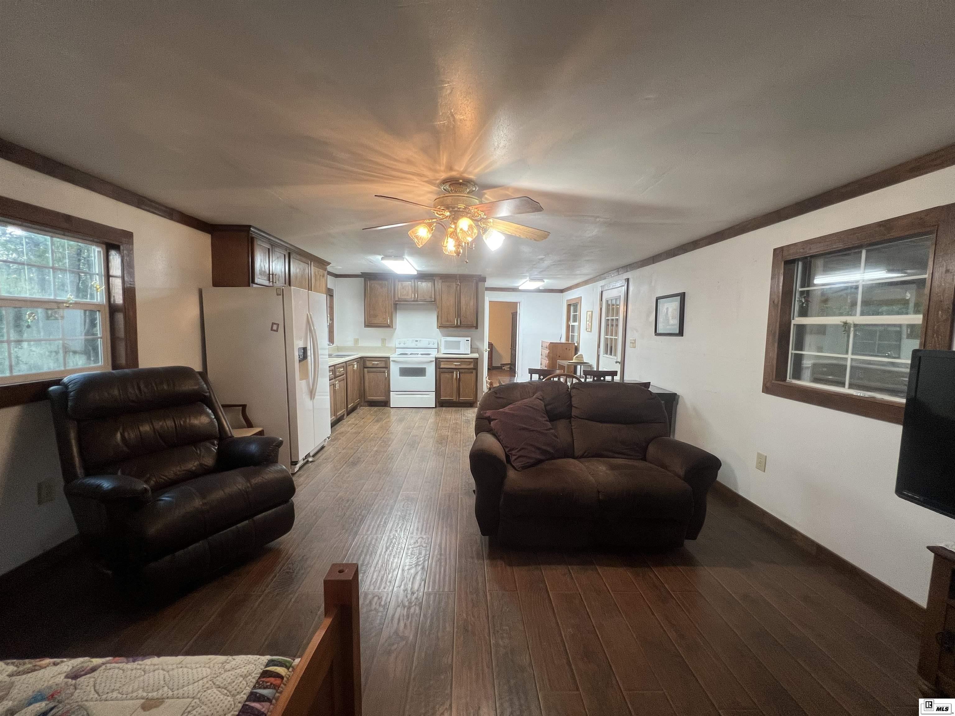 121 Littleton Road
