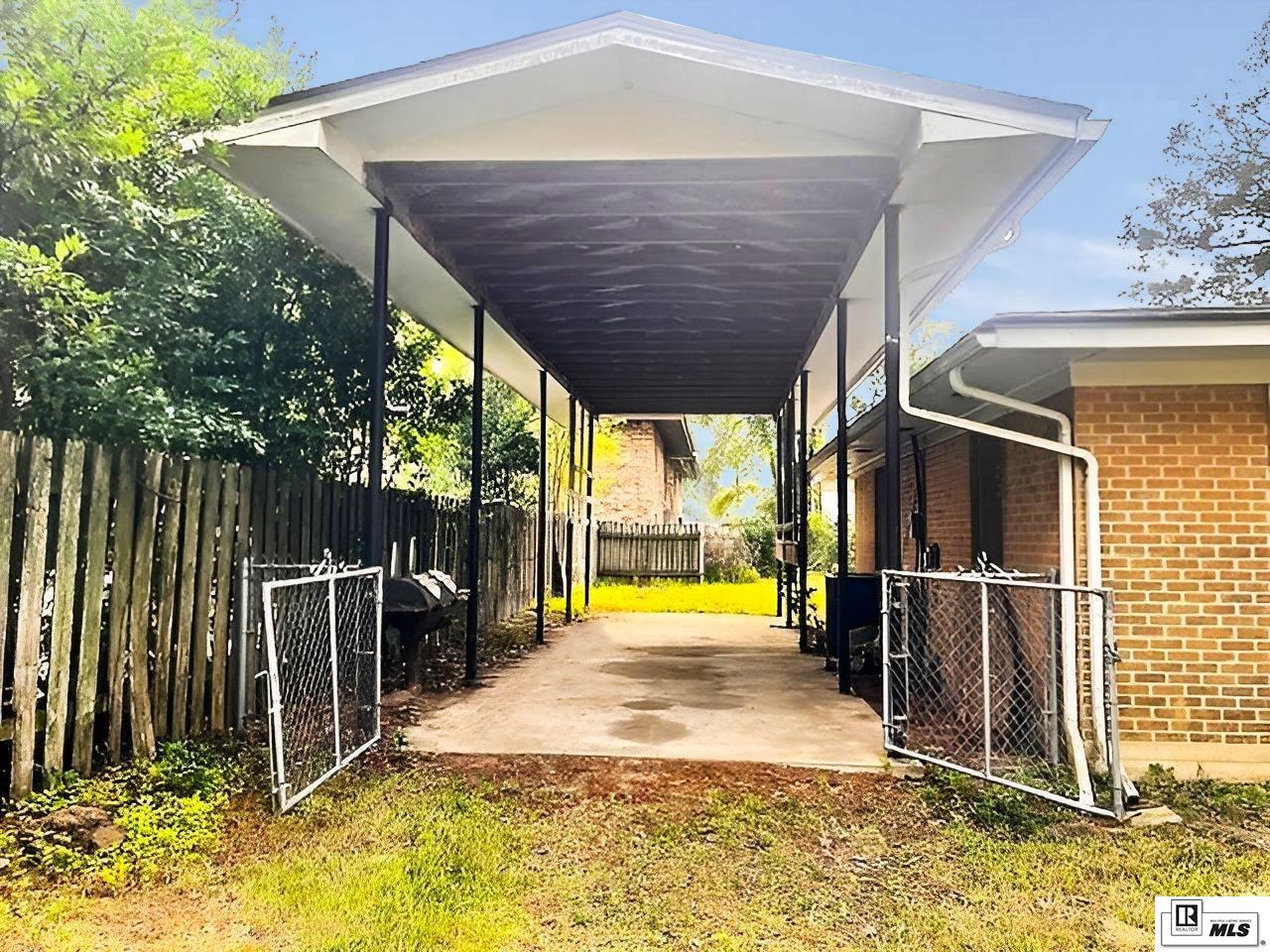105 Oaklawn Drive