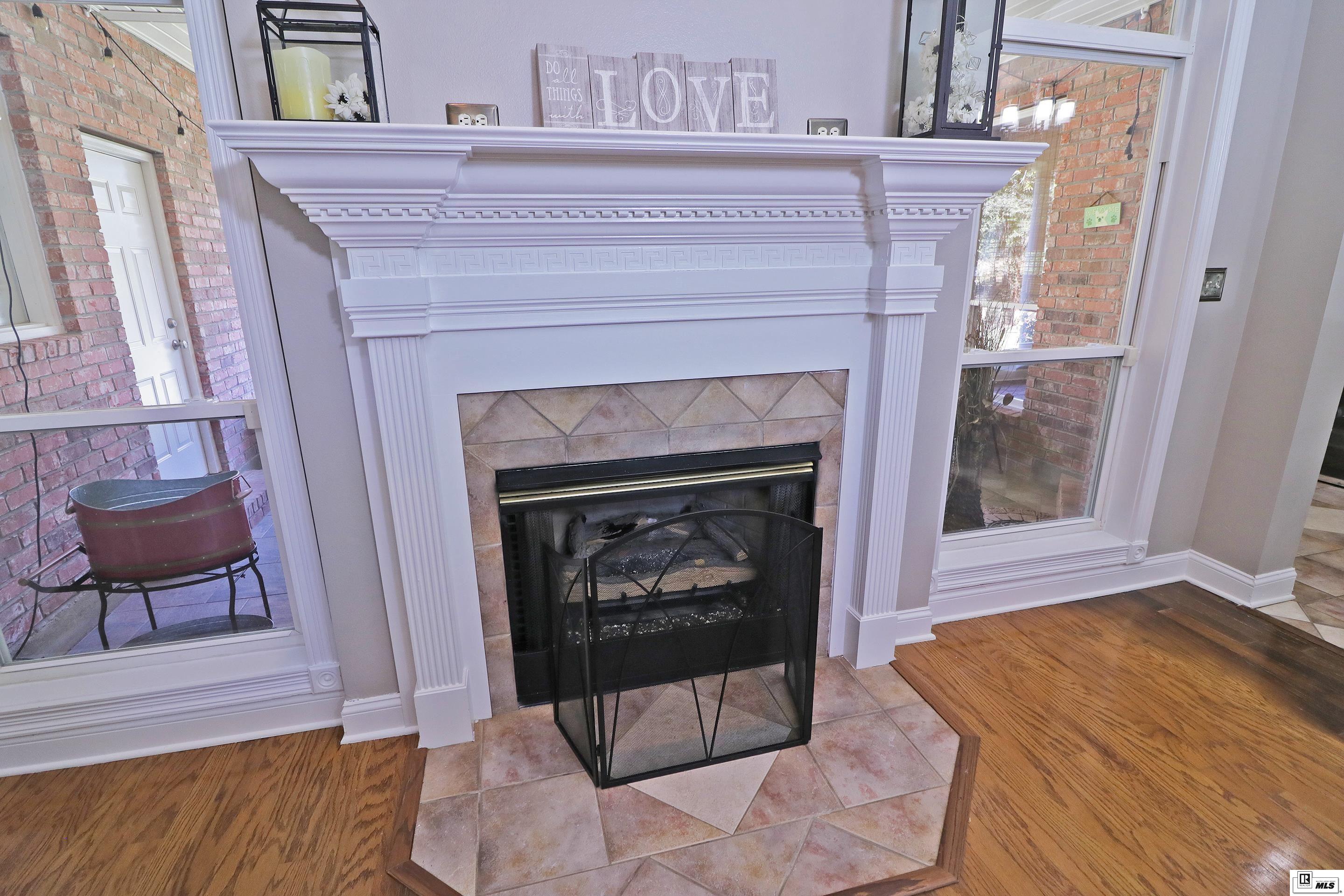 1110 Comanche Trail