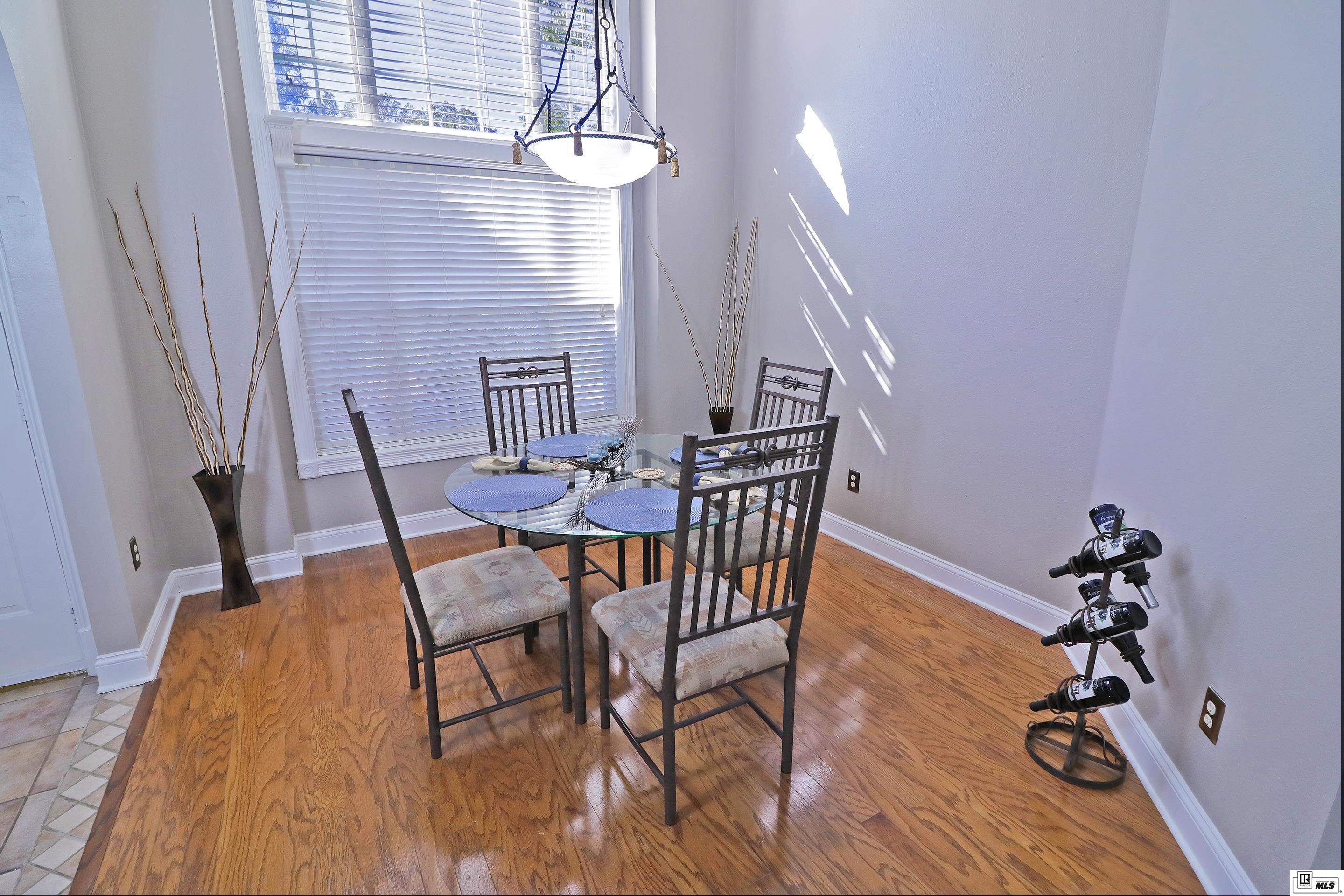 1110 Comanche Trail