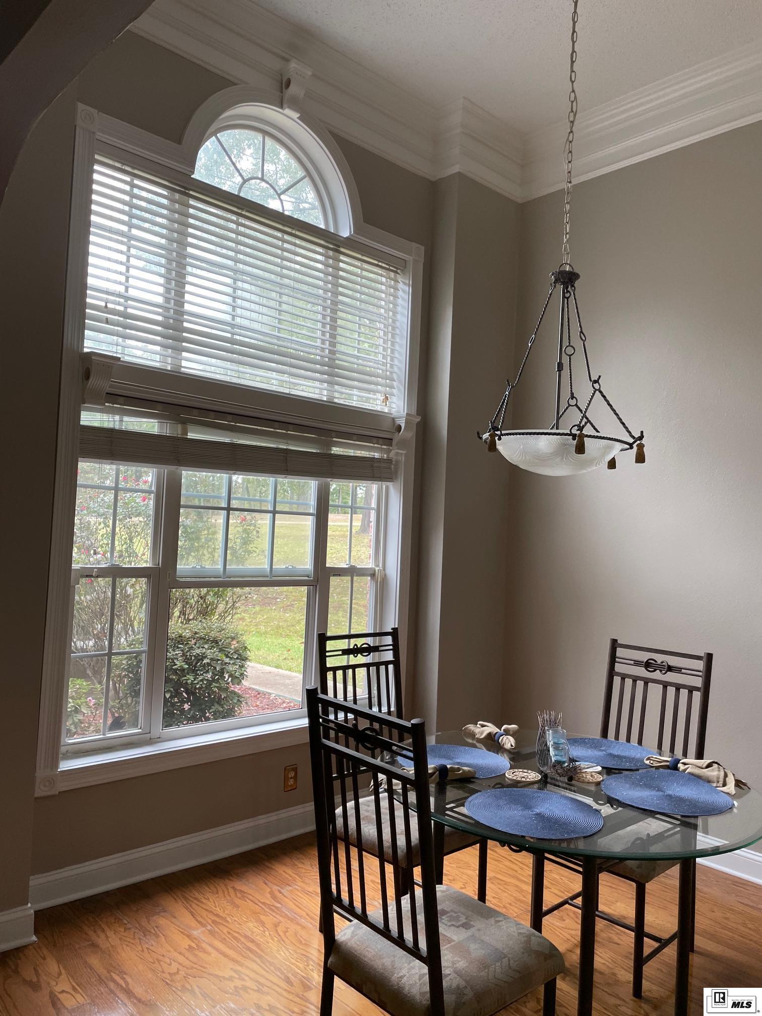 1110 Comanche Trail