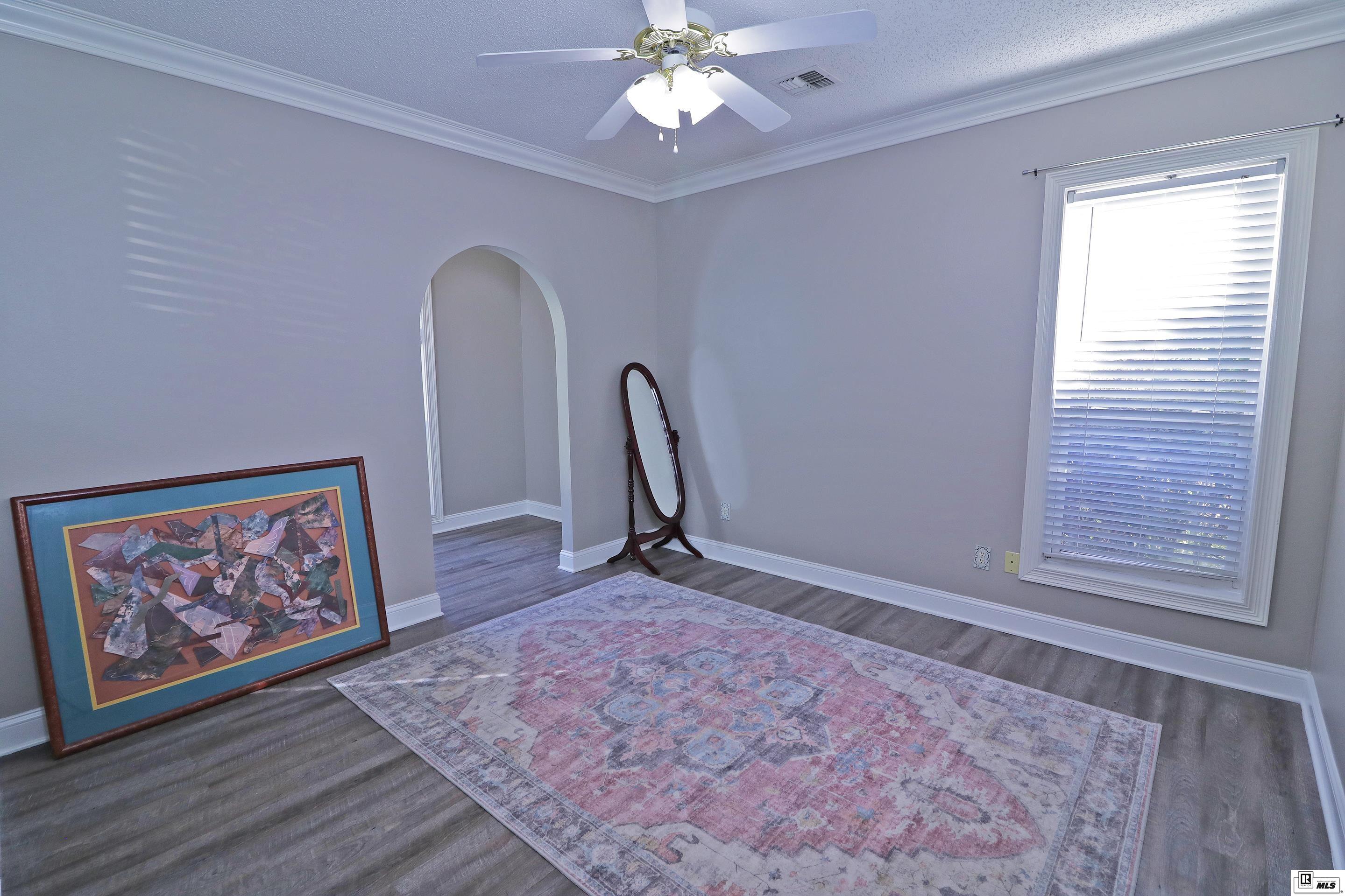 1110 Comanche Trail